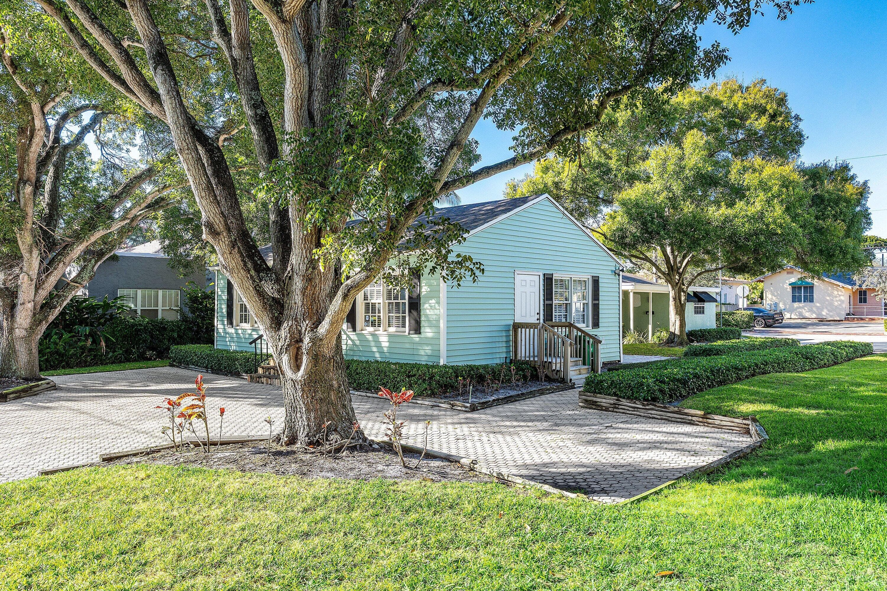 138 N Swinton Avenue, Delray Beach, FL 33444 — photo 5 of 34