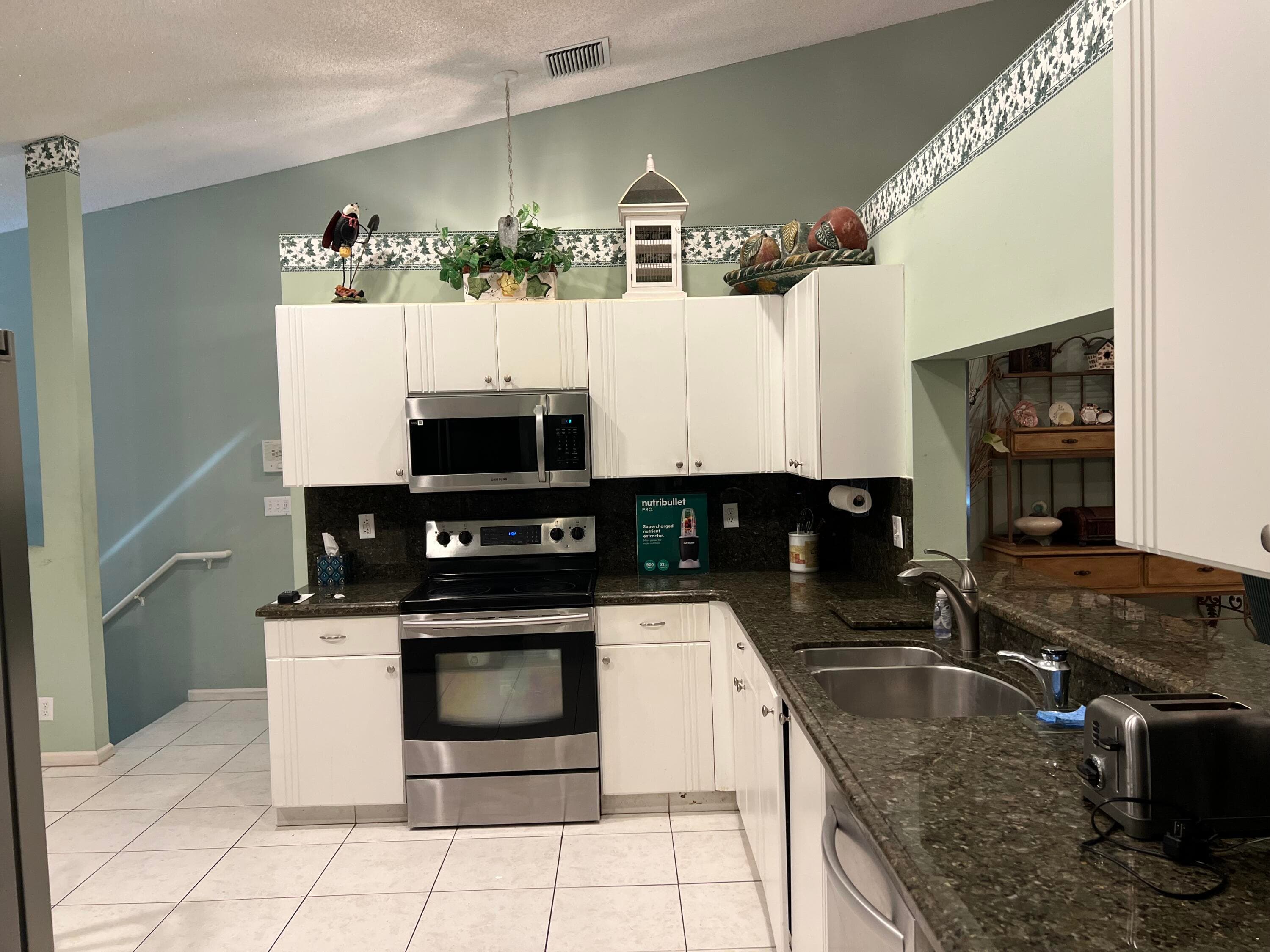 9632 Sills Drive E 204, Boynton Beach, FL 33437 — photo 3 of 22