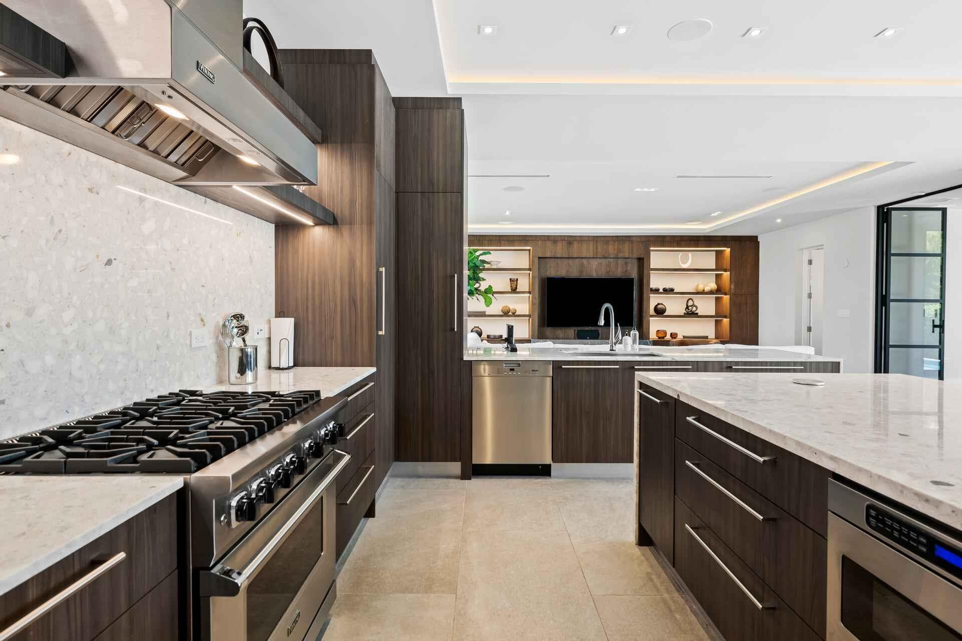 5288 Alton Road, Miami Beach, FL 33140 — photo 10 of 33