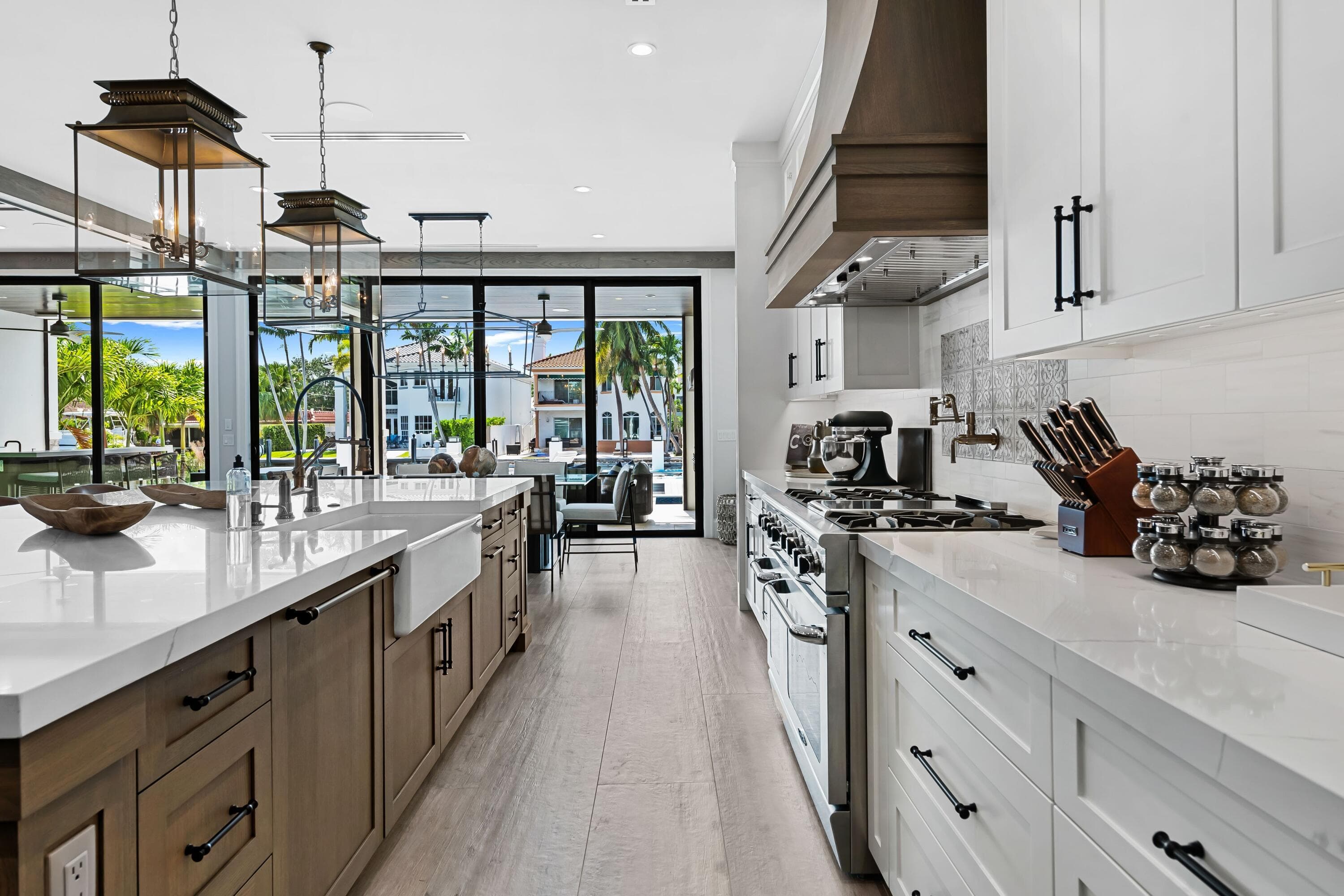 319 Coconut Isle Drive, Fort Lauderdale, FL 33301 — photo 8 of 31