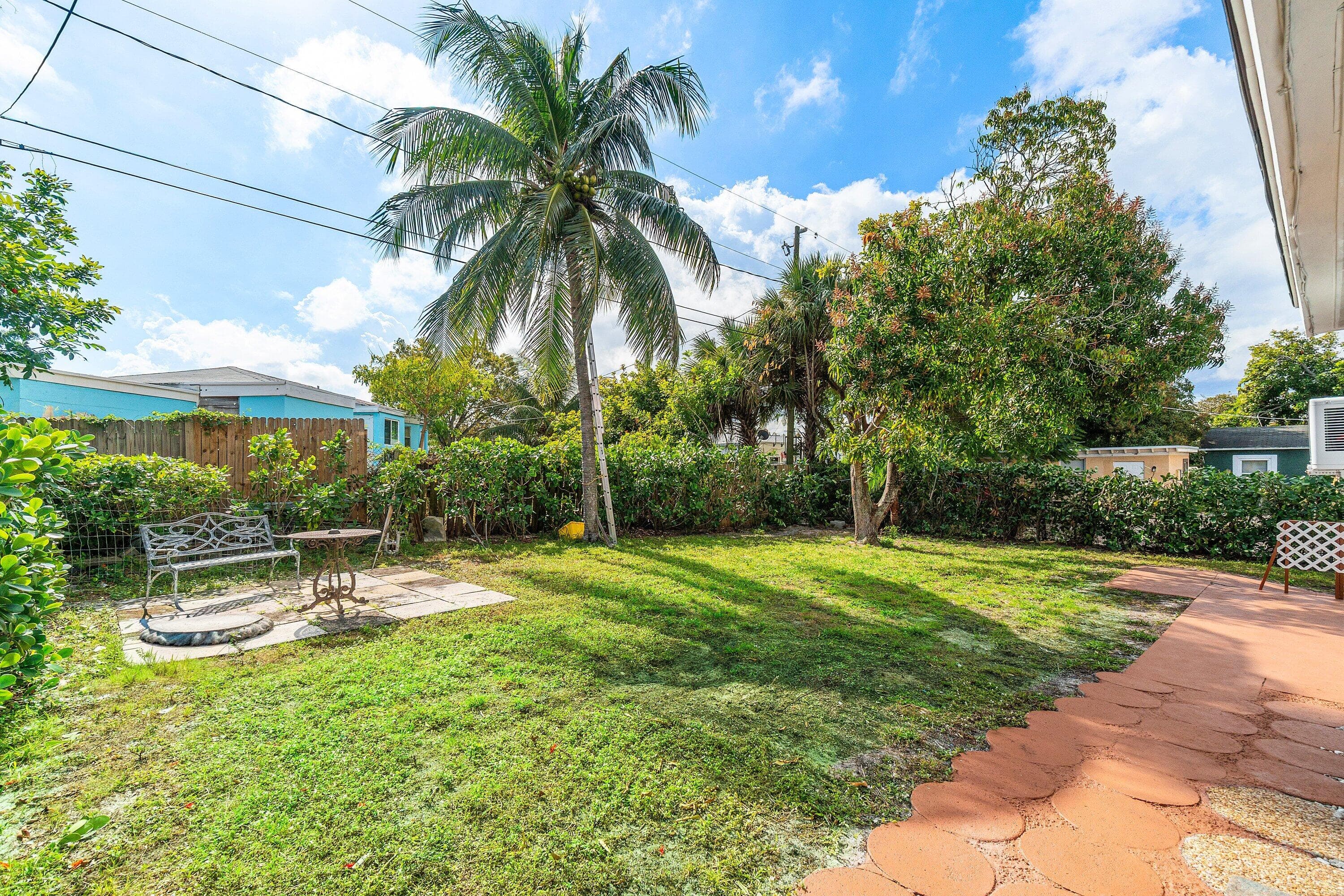 930 43rd Street, West Palm Beach, FL 33407 — photo 25 of 34