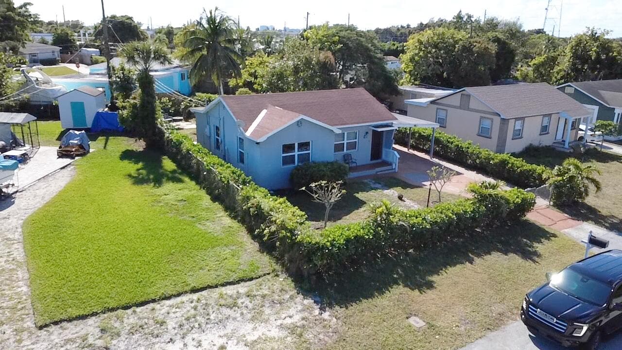 930 43rd Street, West Palm Beach, FL 33407 — photo 29 of 34