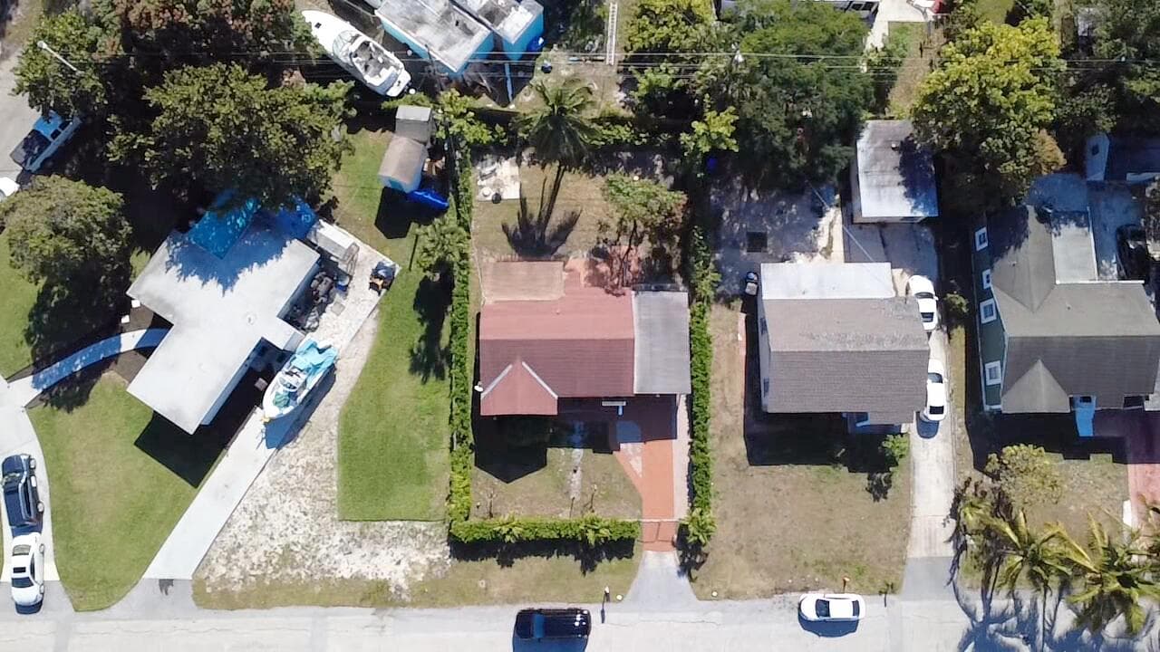 930 43rd Street, West Palm Beach, FL 33407 — photo 31 of 34