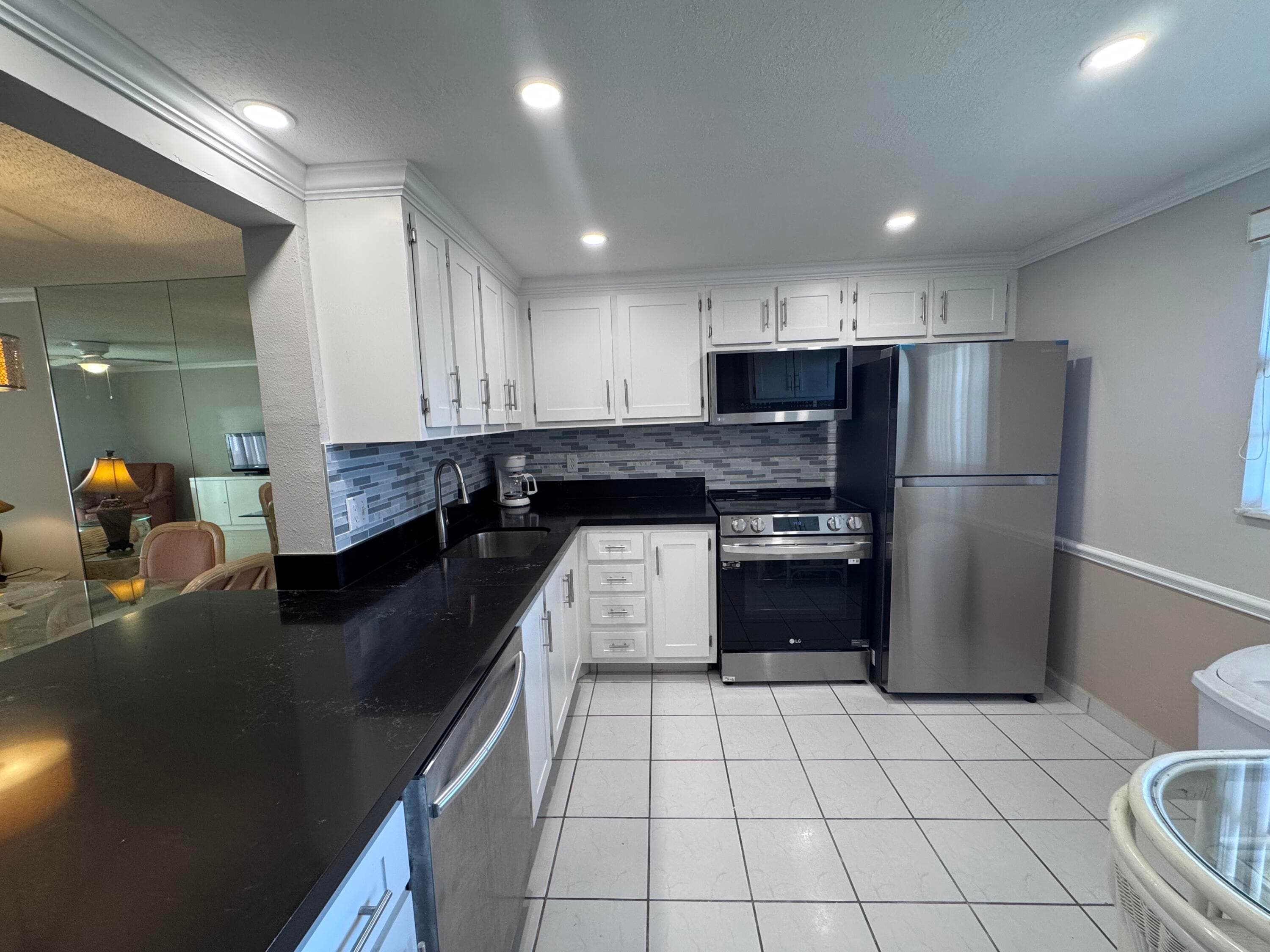 300 NE 26th Avenue 4030, Boynton Beach, FL 33435 — photo 3 of 27