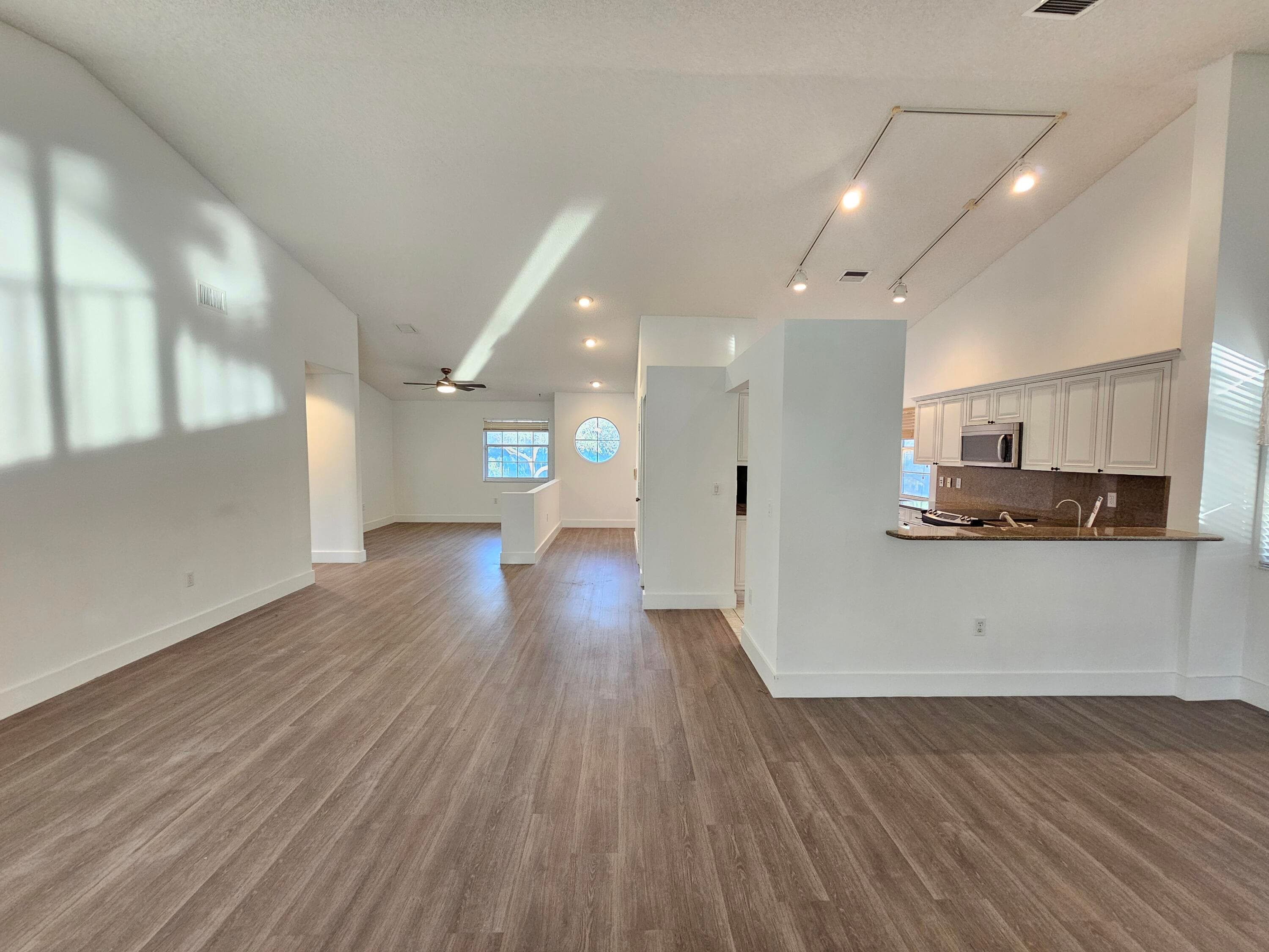 9637 Shadybrook Drive 201, Boynton Beach, FL 33437 — photo 4 of 24