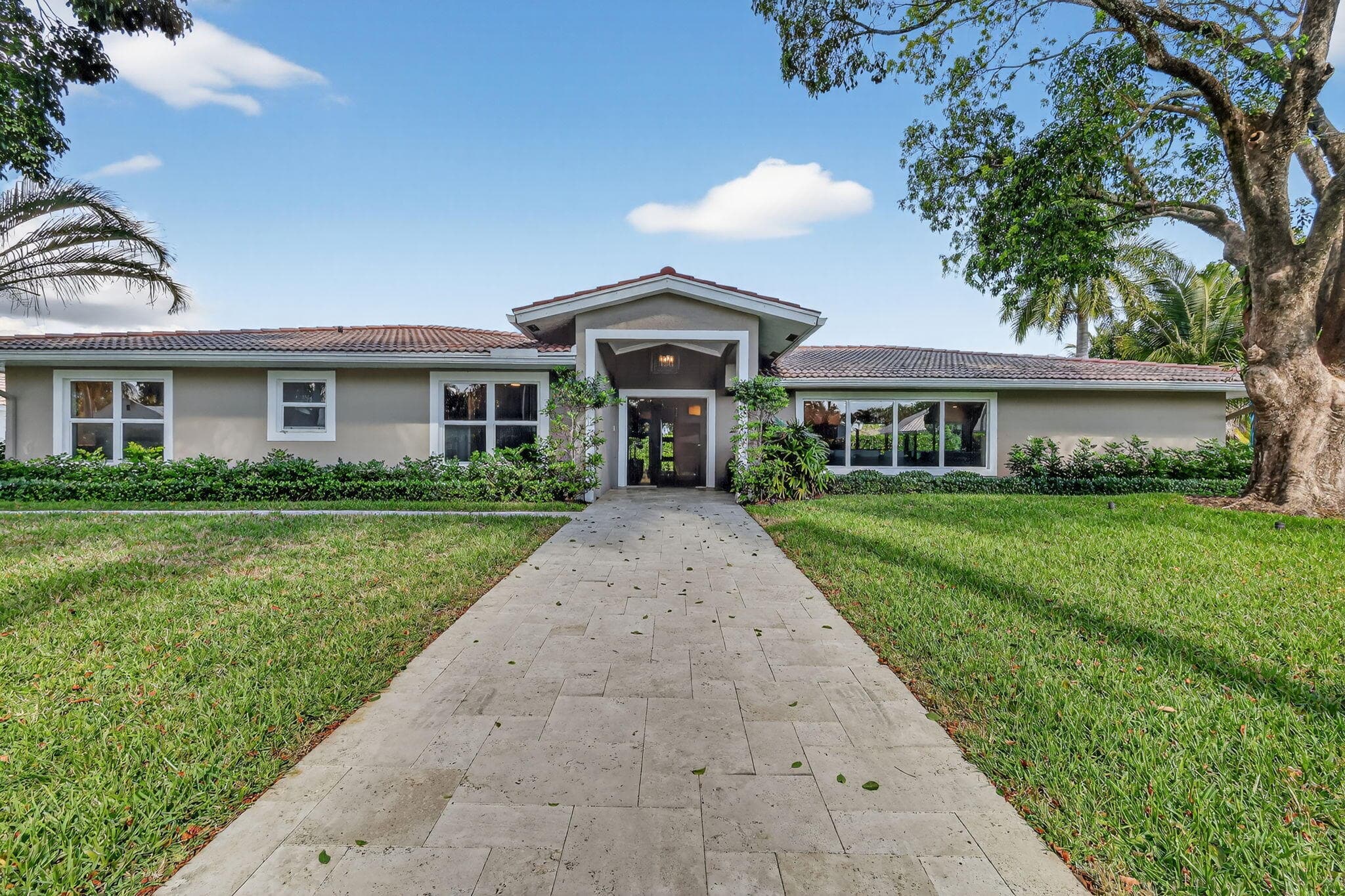 937 SW 34th Court, Boynton Beach, FL 33435 — photo 3 of 40