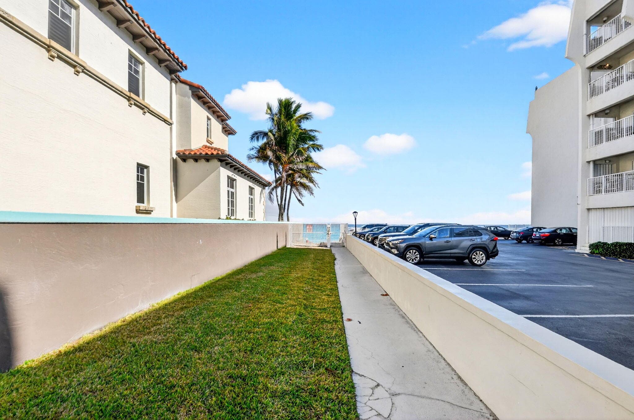 3500 S Ocean Boulevard 401, South Palm Beach, FL 33480 — photo 32 of 43