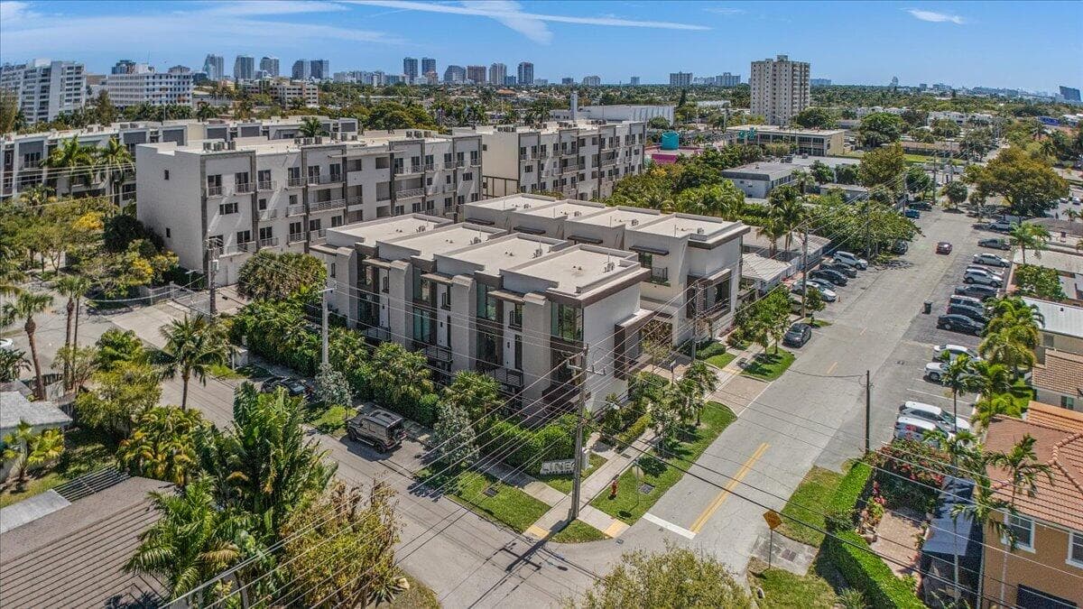 1052 N Victoria Park Road, Fort Lauderdale, FL 33304 — photo 26 of 26