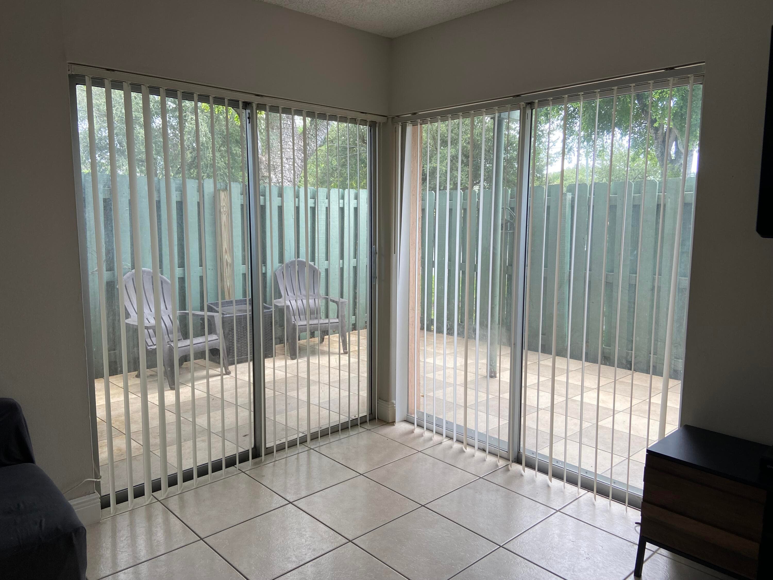 1829 Fairview Villas Drive 2, Palm Springs, FL 33406 — photo 13 of 17