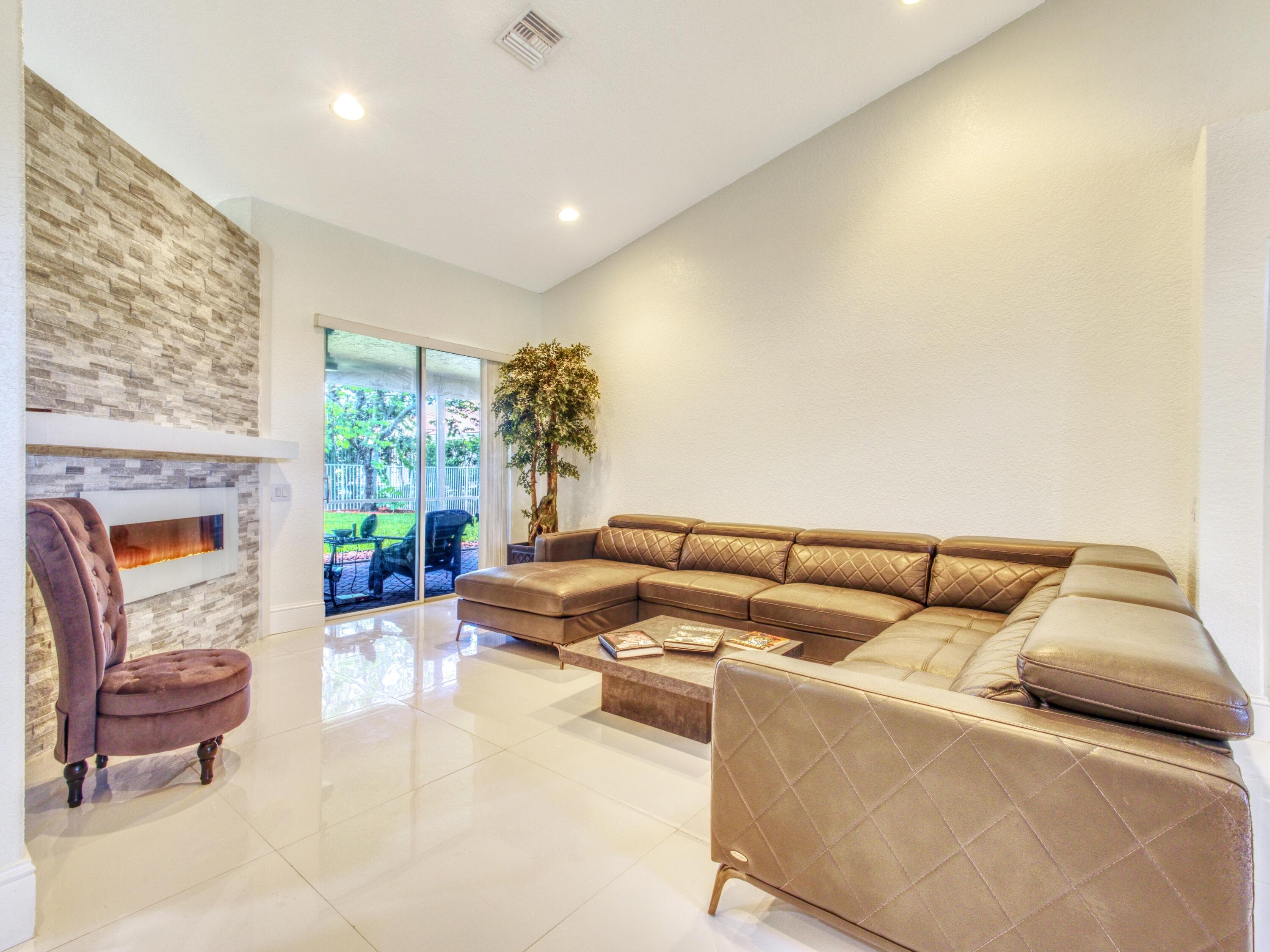 6660 Conch Court, Boynton Beach, FL 33437 — photo 8 of 37