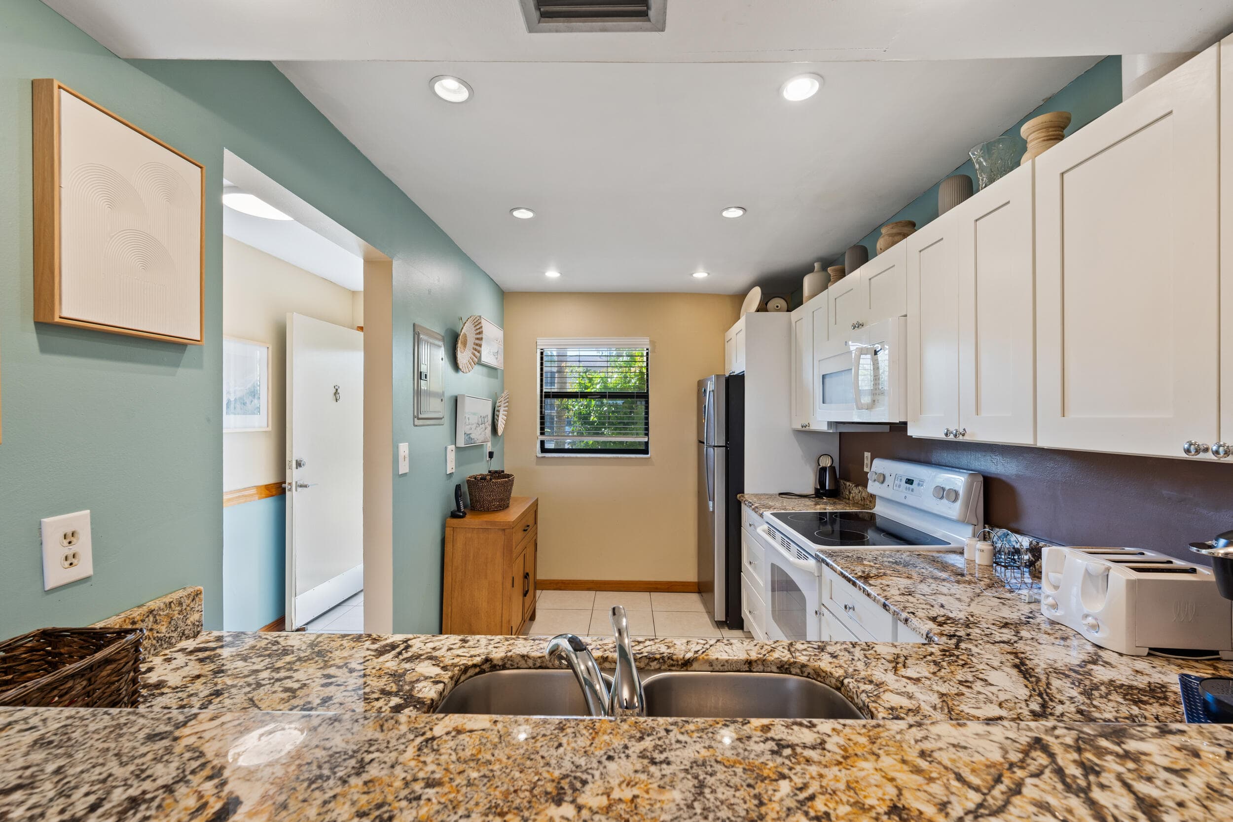 7420 S Ocean Drive 113, Jensen Beach, FL 34957 — photo 12 of 51