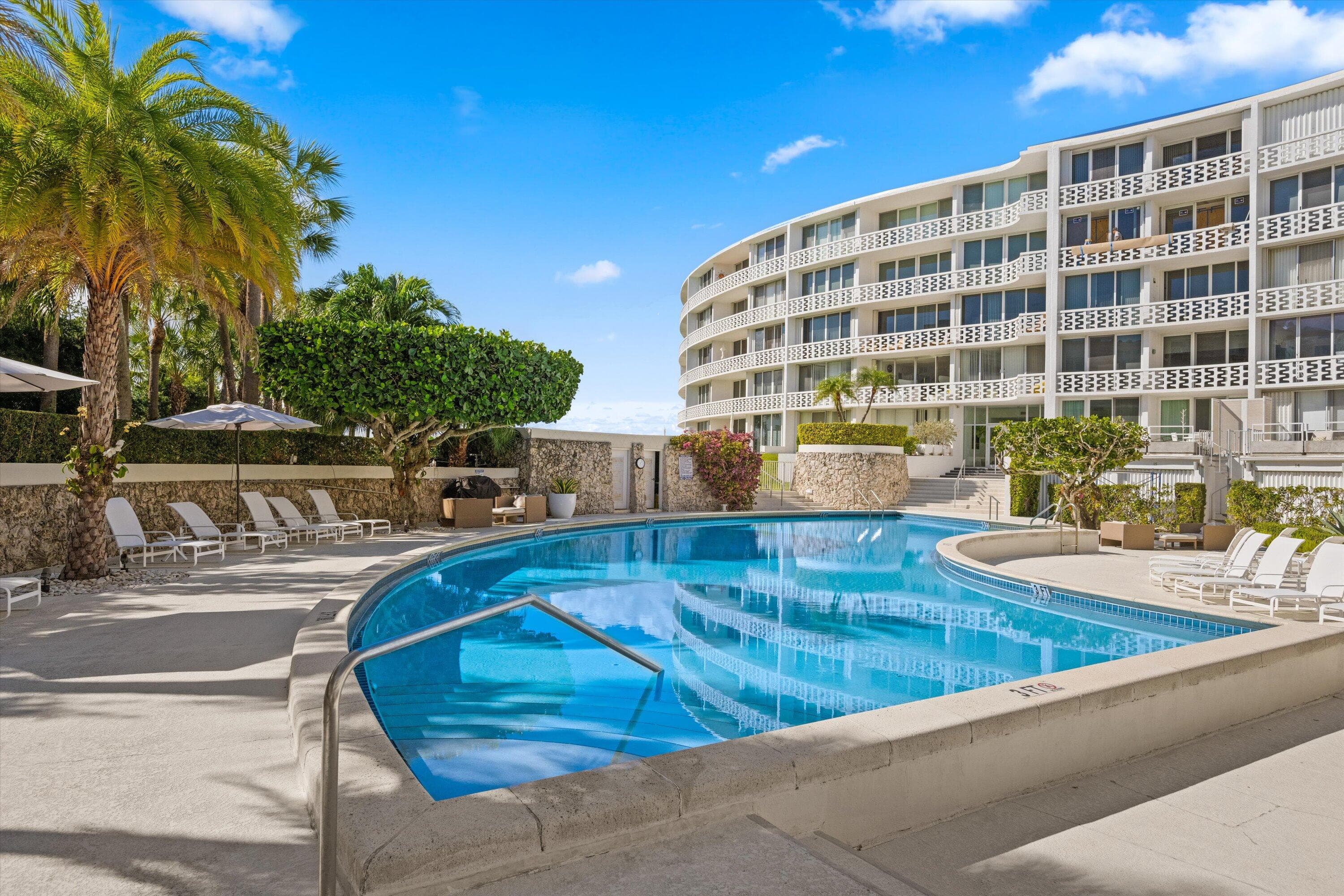 2760 S Ocean Boulevard 517, Palm Beach, FL 33480 — photo 20 of 32