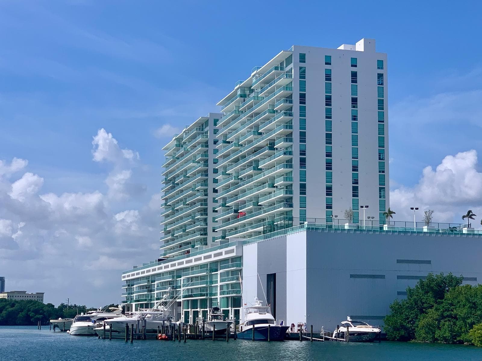 400 Sunny Isles Boulevard 1022, Sunny Isles Beach, FL 33160 — photo 2 of 34