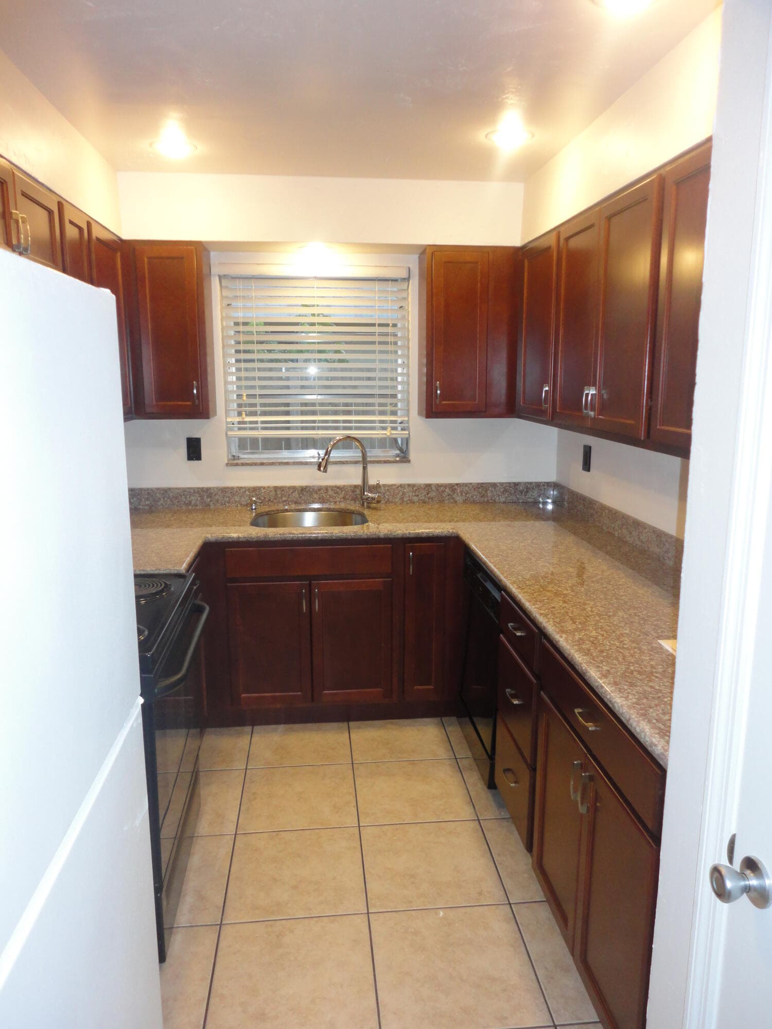 500 NE 28th Street, Boca Raton, FL 33431 — photo 4 of 10
