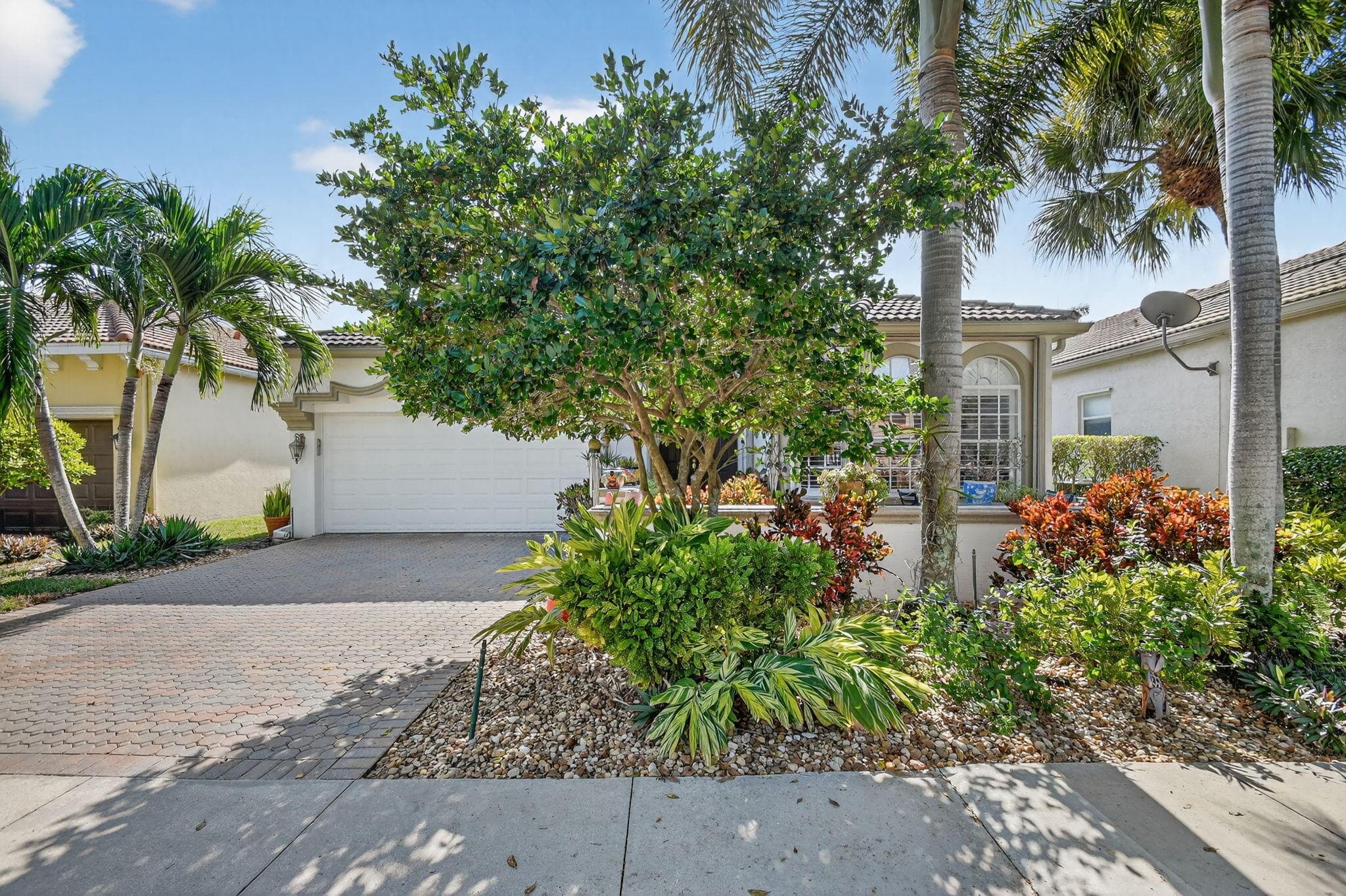 9842 Via Elegante, Wellington, FL 33411 — photo 39 of 59