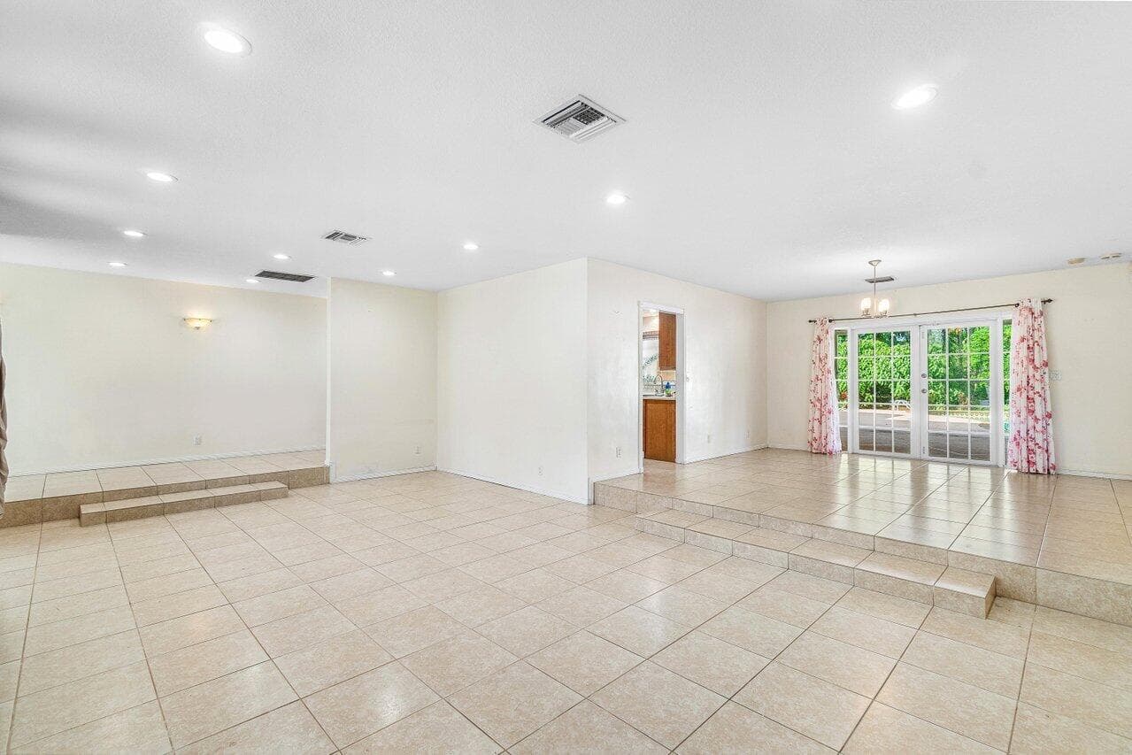 5313 Colbright Road, Lake Worth, FL 33467 — photo 7 of 70