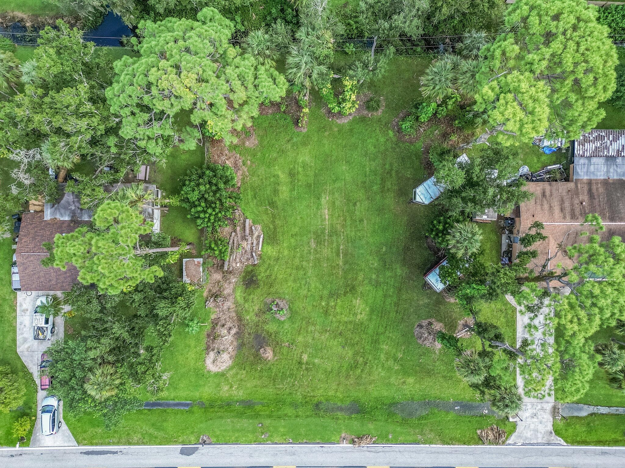 2314 Davis Boulevard, Fort Myers, FL 33905 — photo 7 of 8