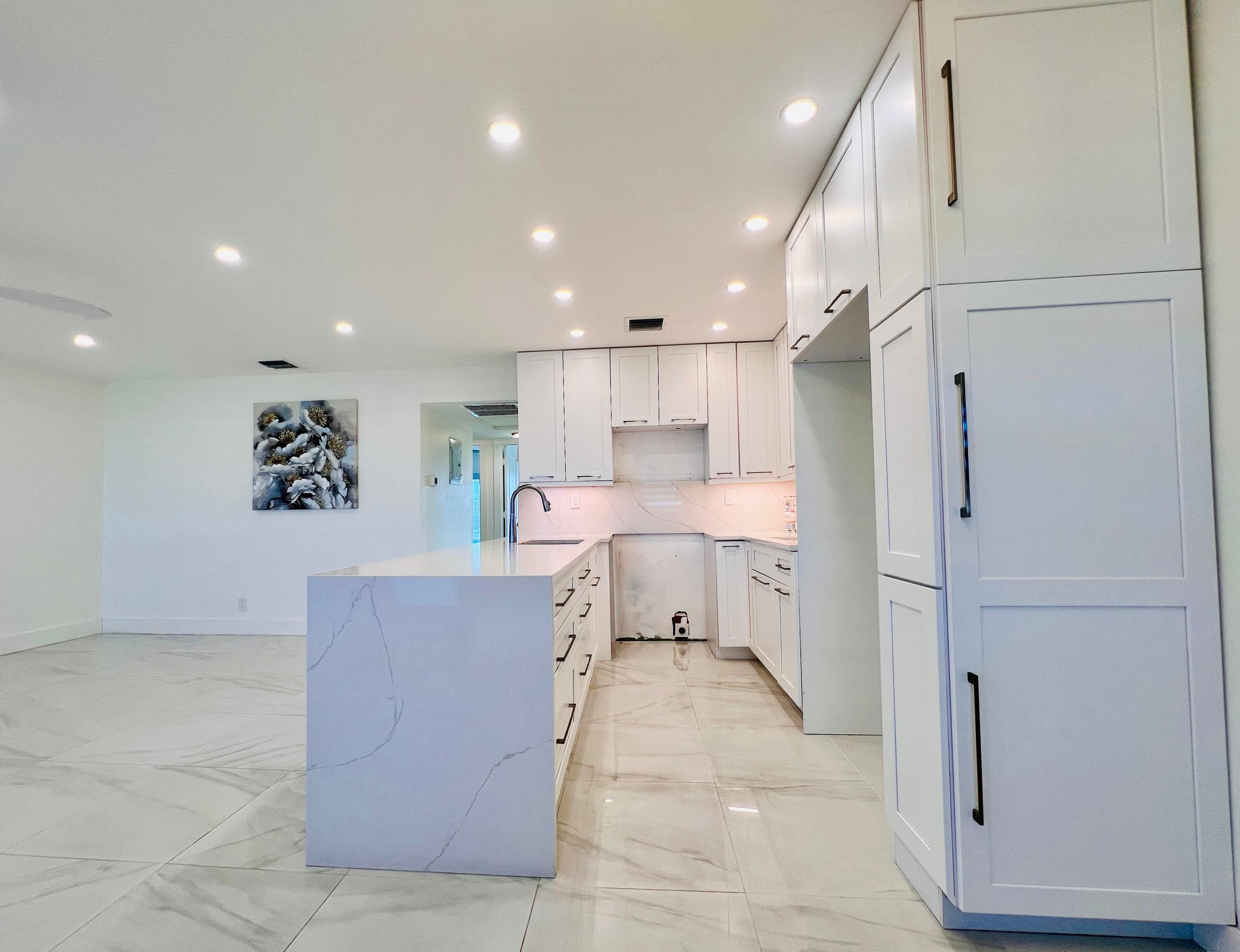 204 Bedford H, West Palm Beach, FL 33417 — photo 3 of 18