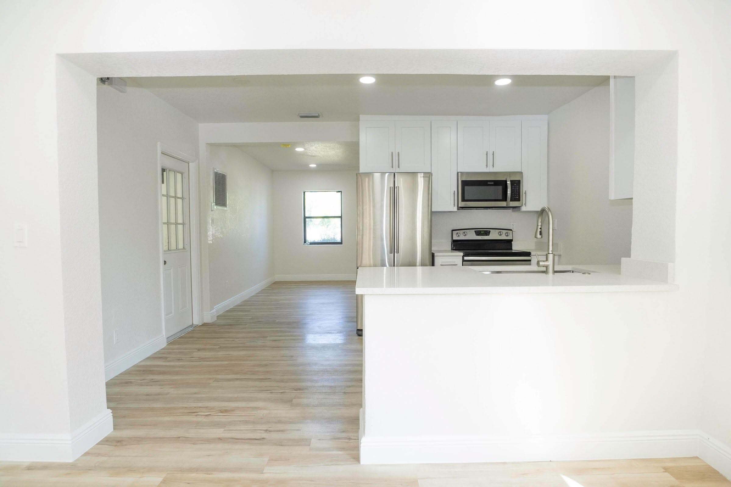 924 NW 11th Court, Fort Lauderdale, FL 33311 — photo 5 of 15