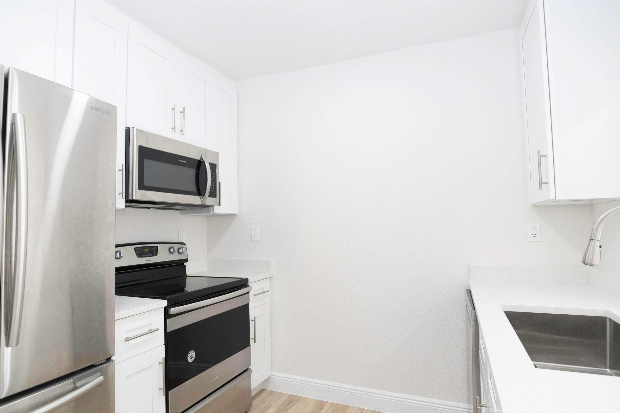 924 NW 11th Court, Fort Lauderdale, FL 33311 — photo 12 of 15
