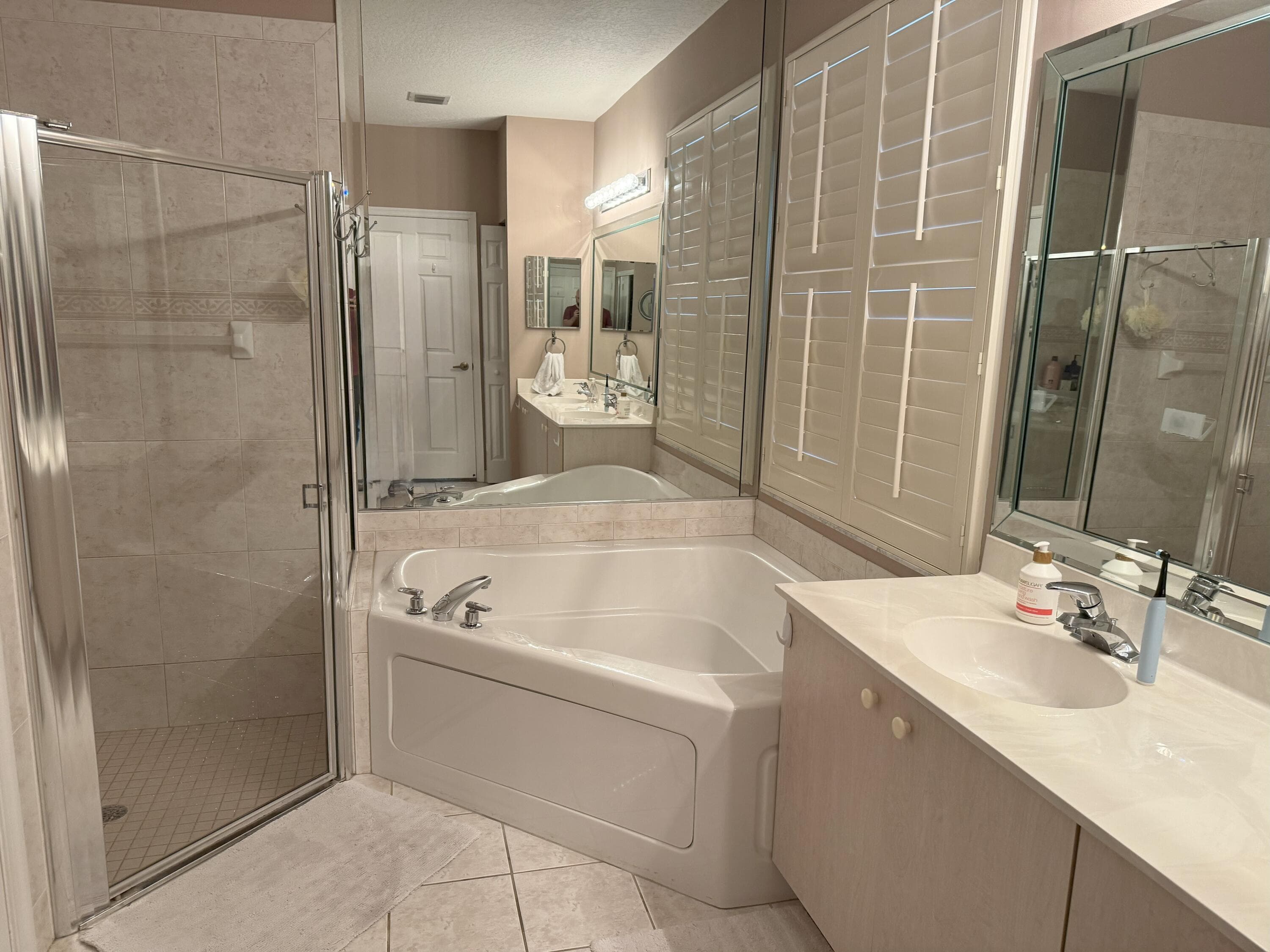 328 W Coral Trace Circle, Delray Beach, FL 33445 — photo 6 of 36