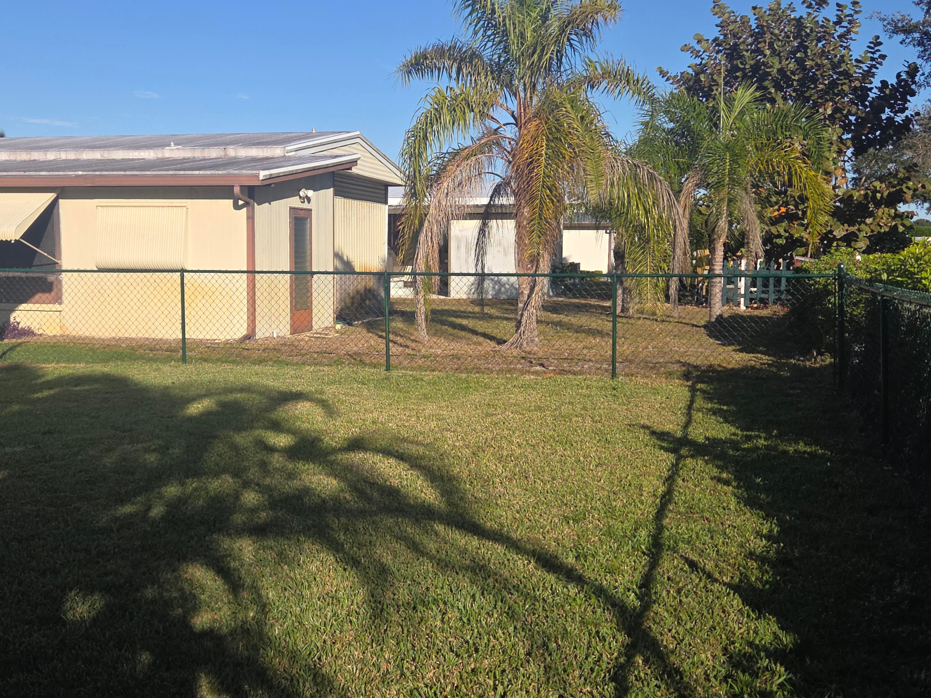 7871 SE Shenandoah Drive, Hobe Sound, FL 33455 — photo 32 of 45