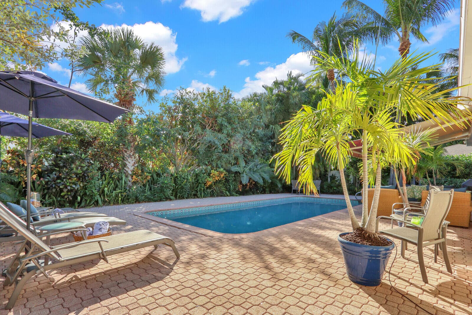 324 Blossom Lane, Palm Beach Shores, FL 33404 — photo 20 of 27