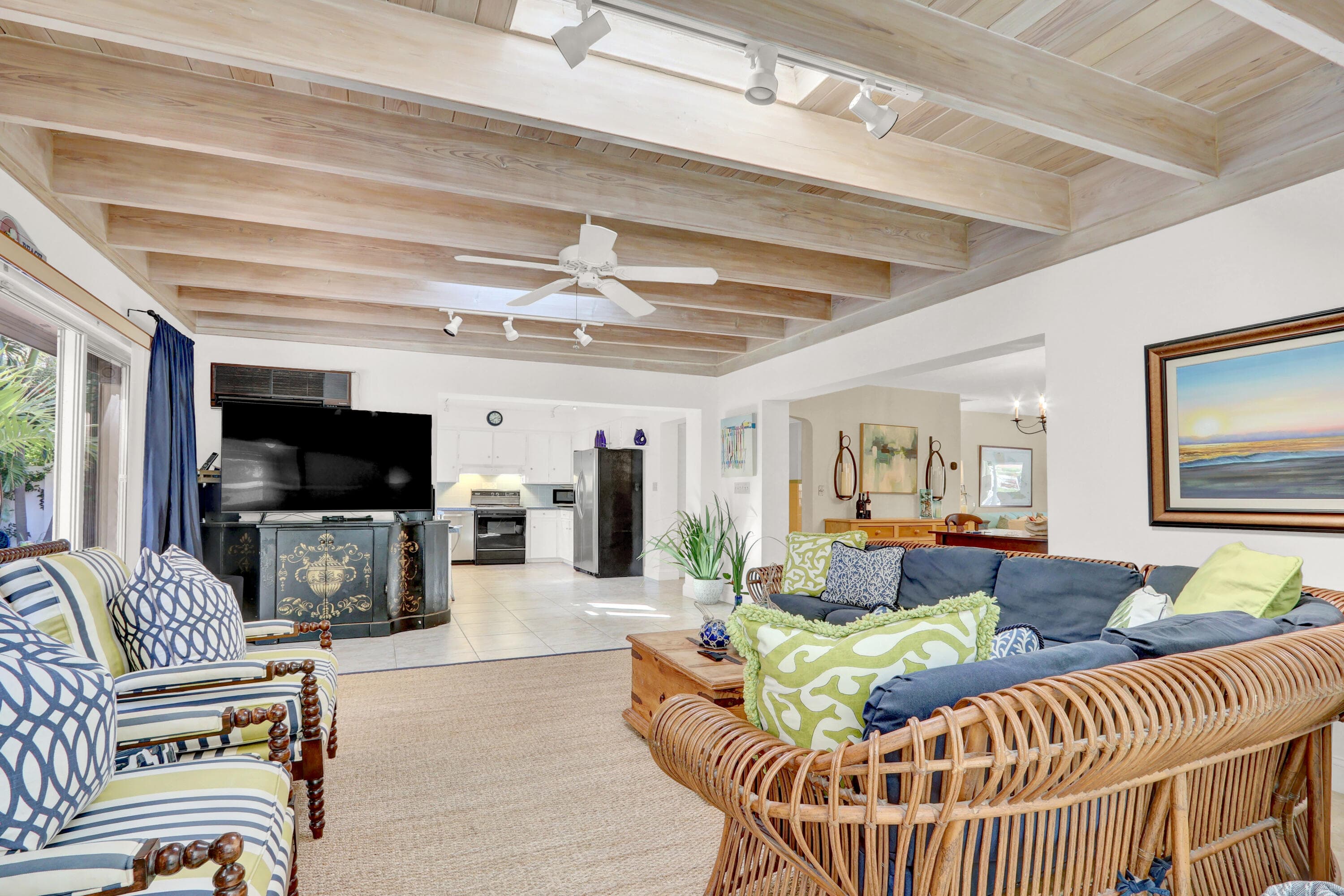 324 Blossom Lane, Palm Beach Shores, FL 33404 — photo 12 of 27