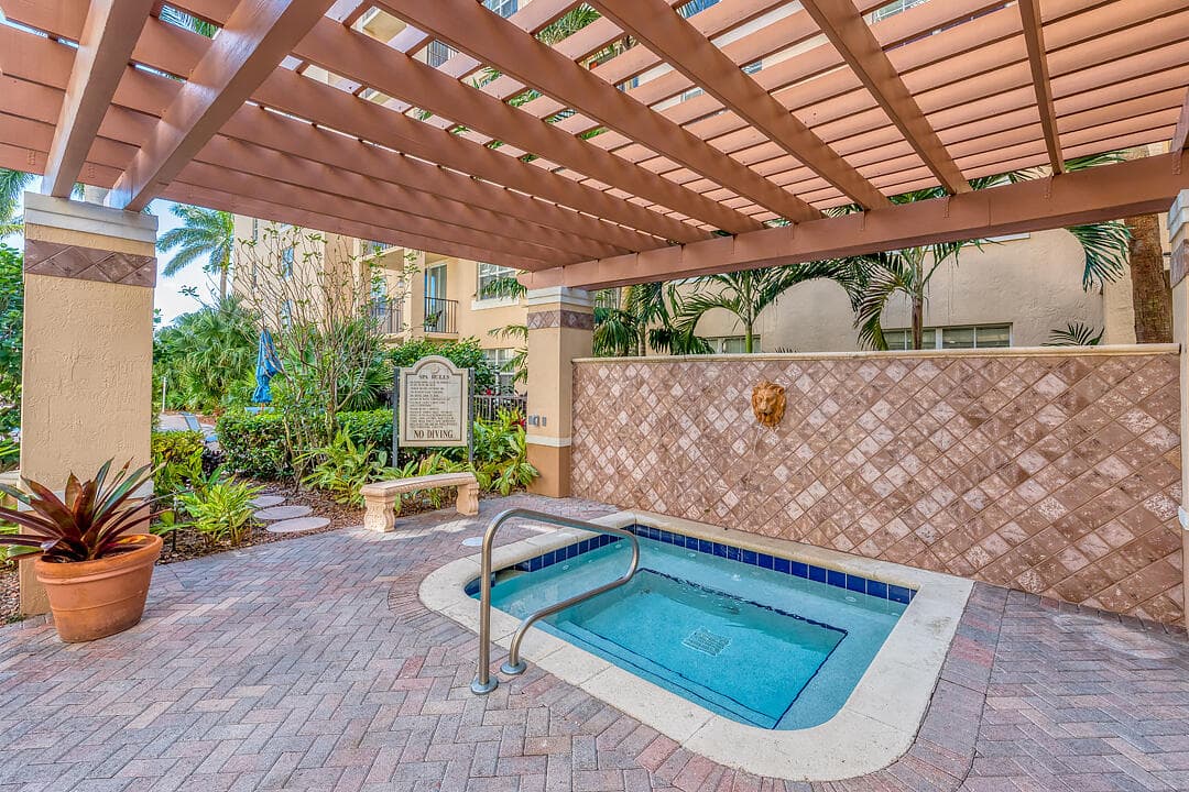 1801 N Flagler Drive 818 (flexible Seasonal), West Palm Beach, FL 33407 — photo 42 of 52