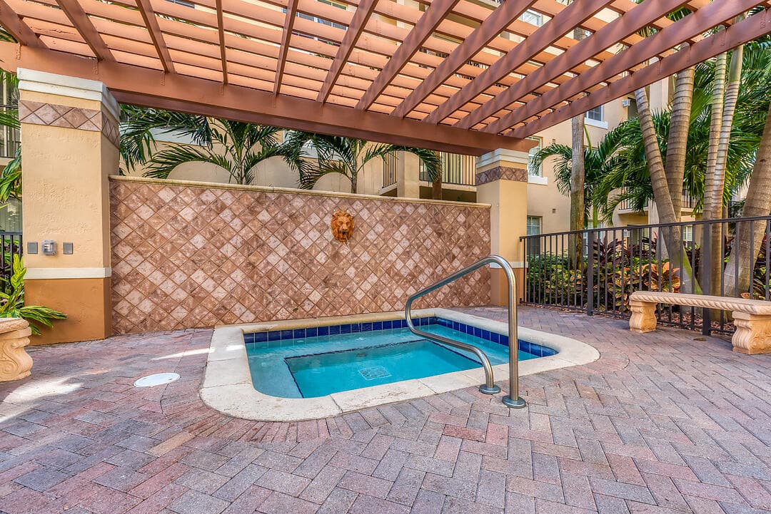 1801 N Flagler Drive 818 (flexible Seasonal), West Palm Beach, FL 33407 — photo 43 of 52