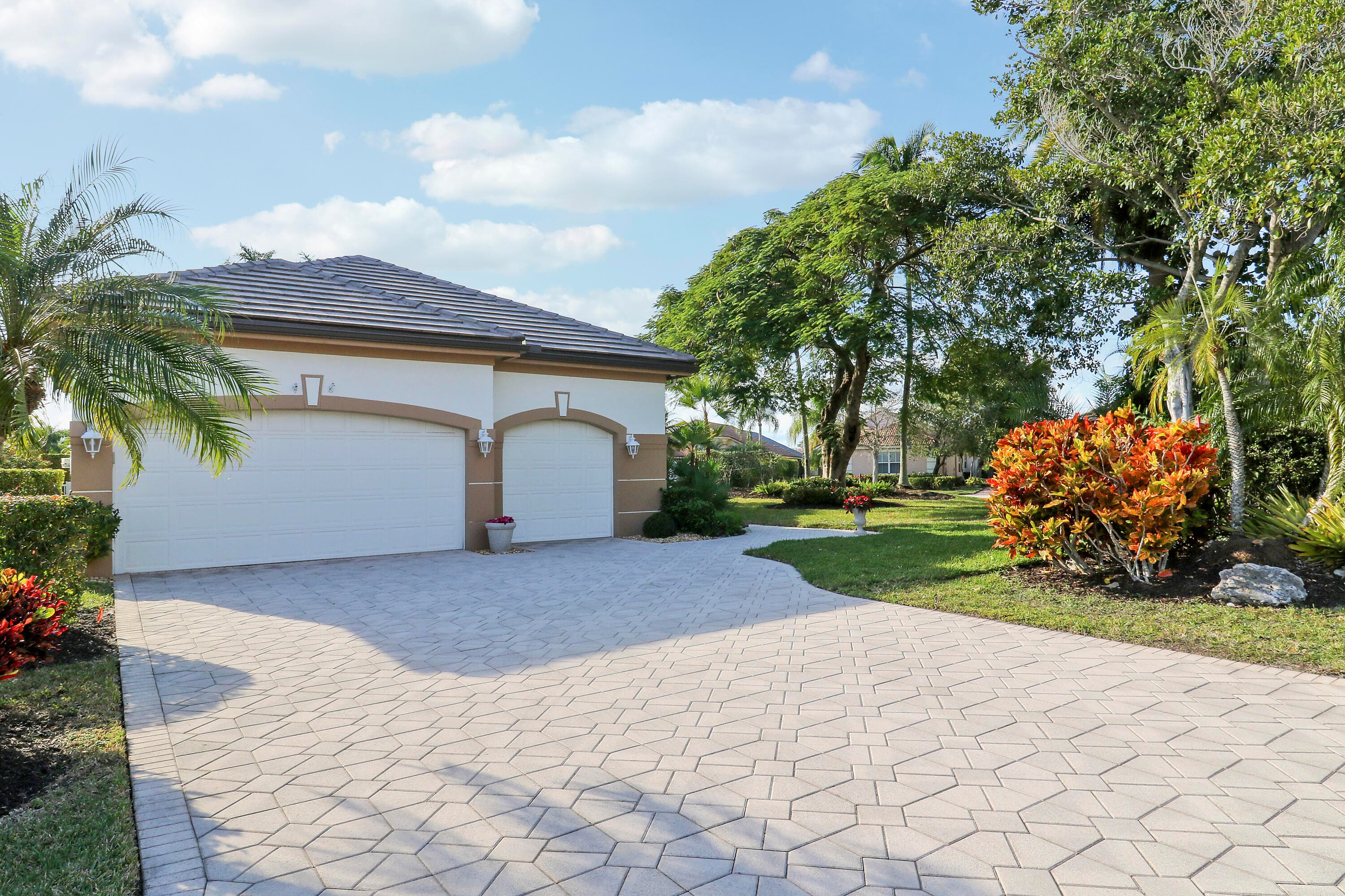8216 Cypress Point Road, West Palm Beach, FL 33412 — photo 4 of 62