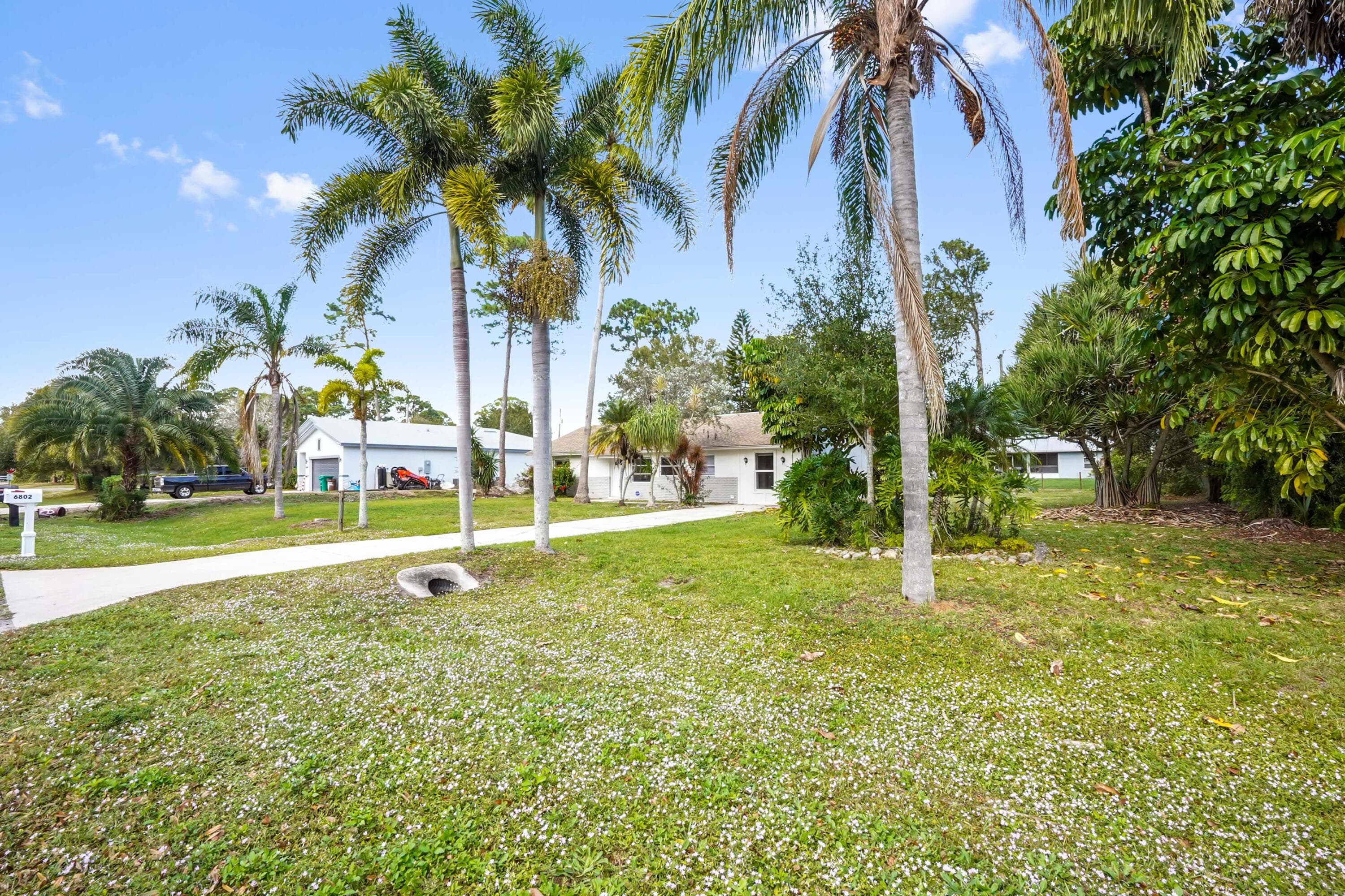 6802 Ocala Avenue, Fort Pierce, FL 34951 — photo 2 of 34