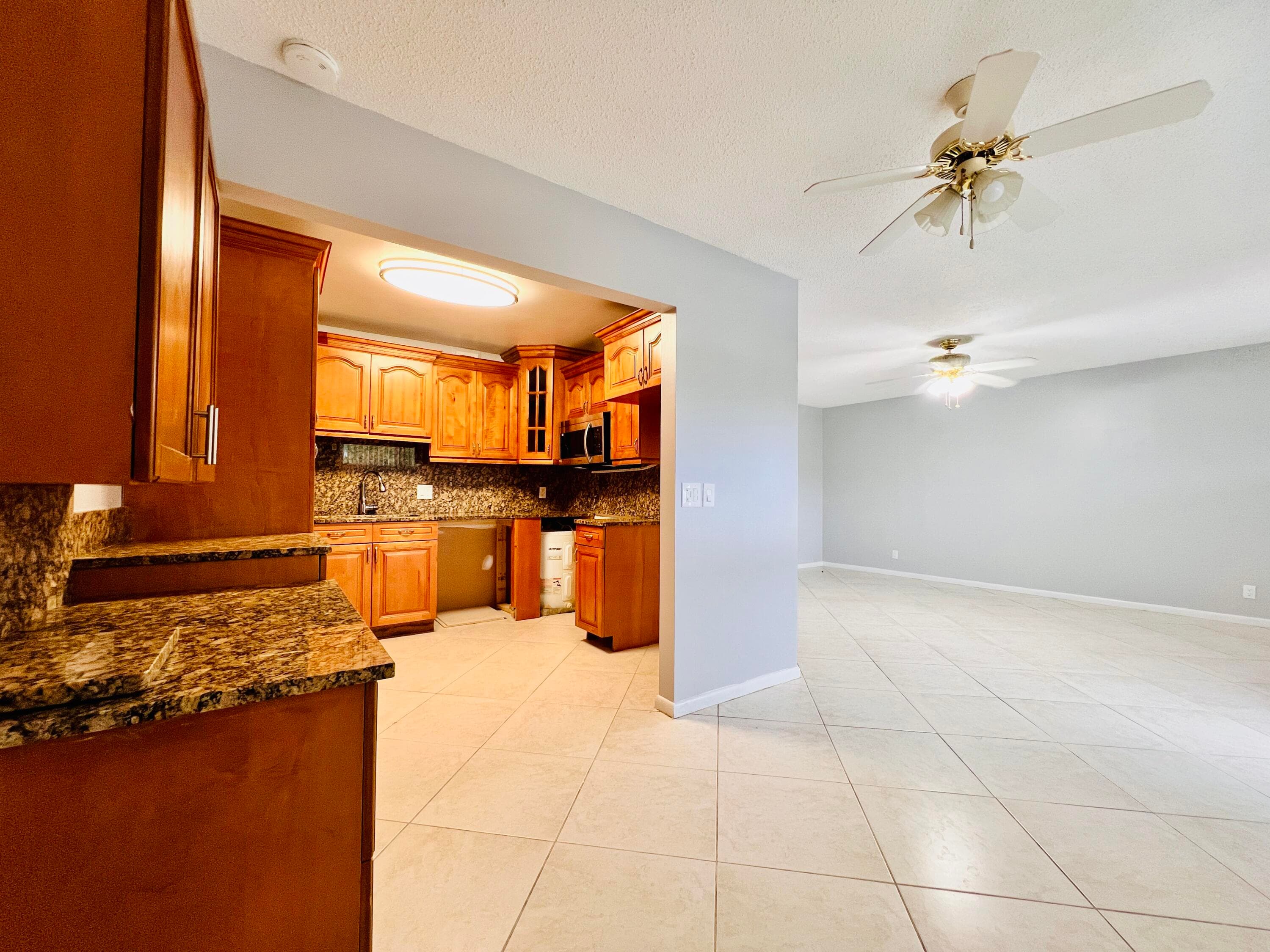 210 Somerset K, West Palm Beach, FL 33417 — photo 2 of 16