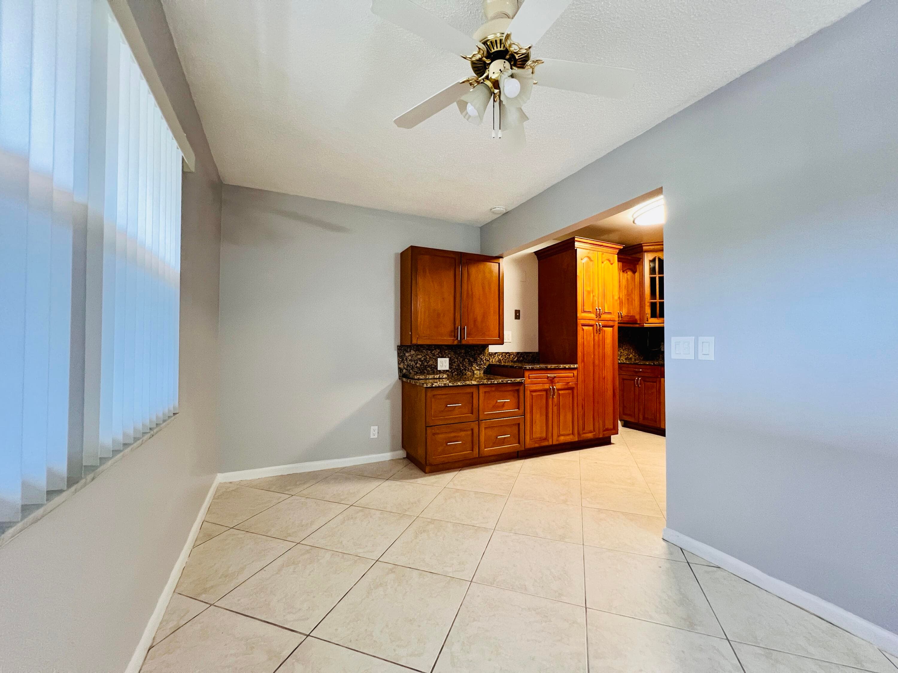 210 Somerset K, West Palm Beach, FL 33417 — photo 3 of 16