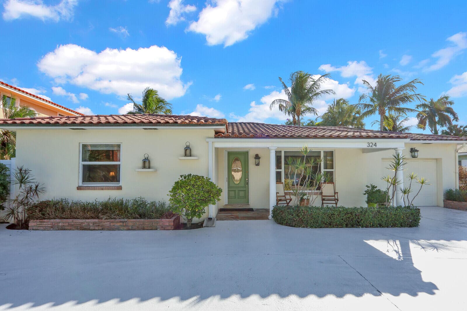 324 Blossom Lane, Palm Beach Shores, FL 33404 — photo 3 of 27