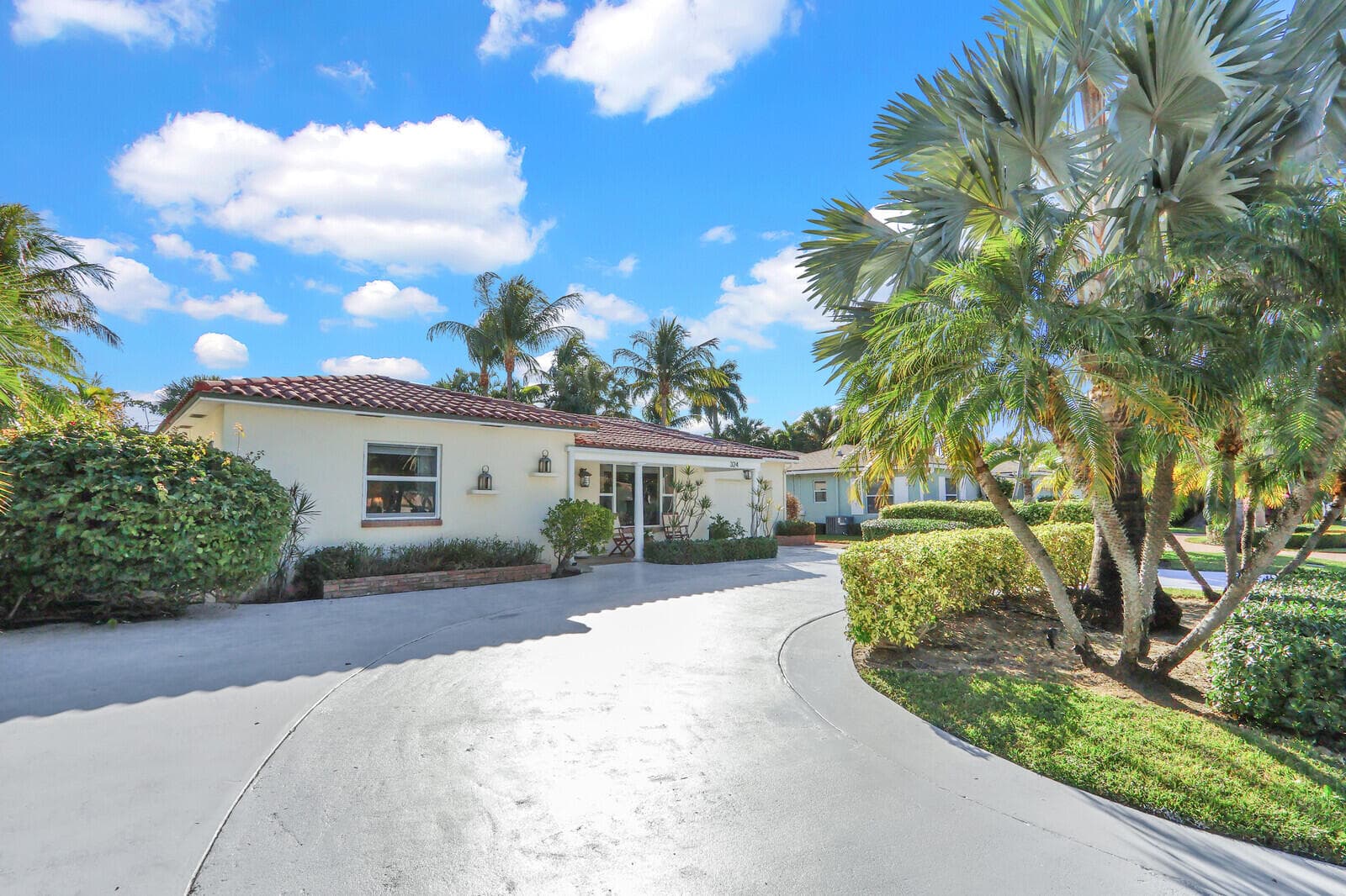 324 Blossom Lane, Palm Beach Shores, FL 33404 — photo 2 of 27