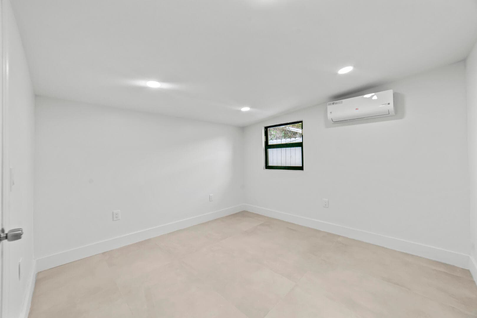4114 SW 49th Court, Dania Beach, FL 33314 — photo 13 of 31