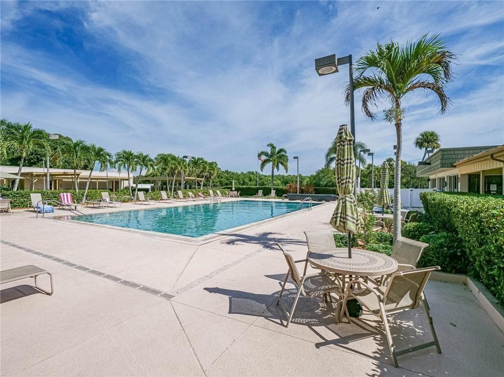 36 Vista Gardens Trail 103, Vero Beach, FL 32962 — photo 26 of 36