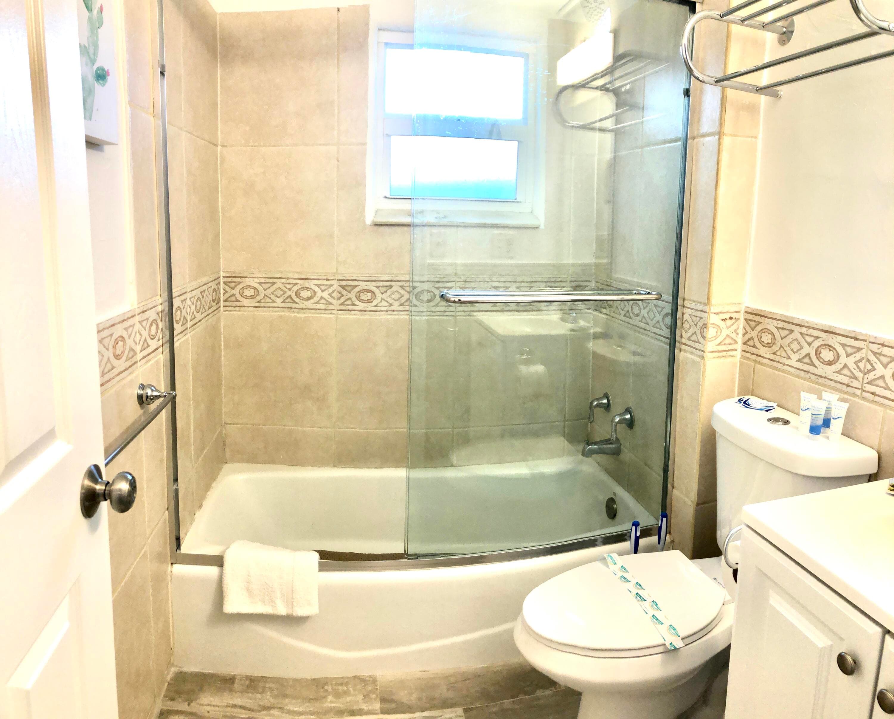 226 S Palmway 1, Lake Worth Beach, FL 33460 — photo 12 of 21