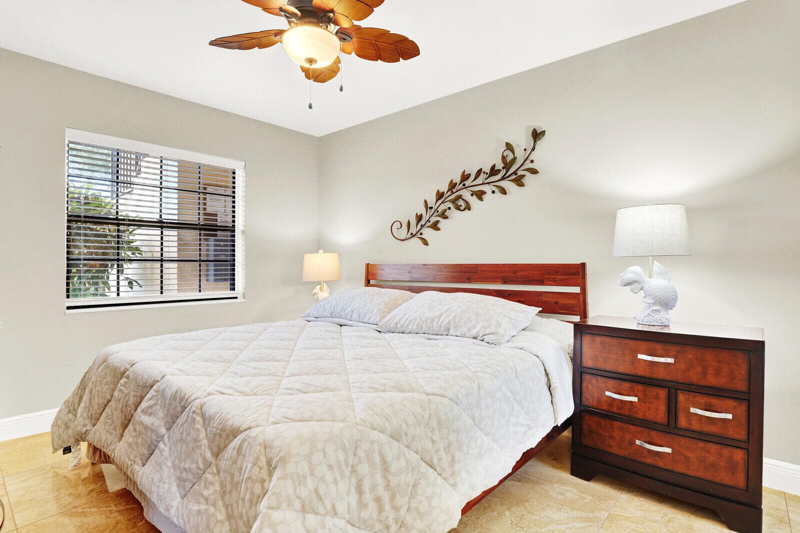 300 Inlet Way 2, Palm Beach Shores, FL 33404 — photo 14 of 25