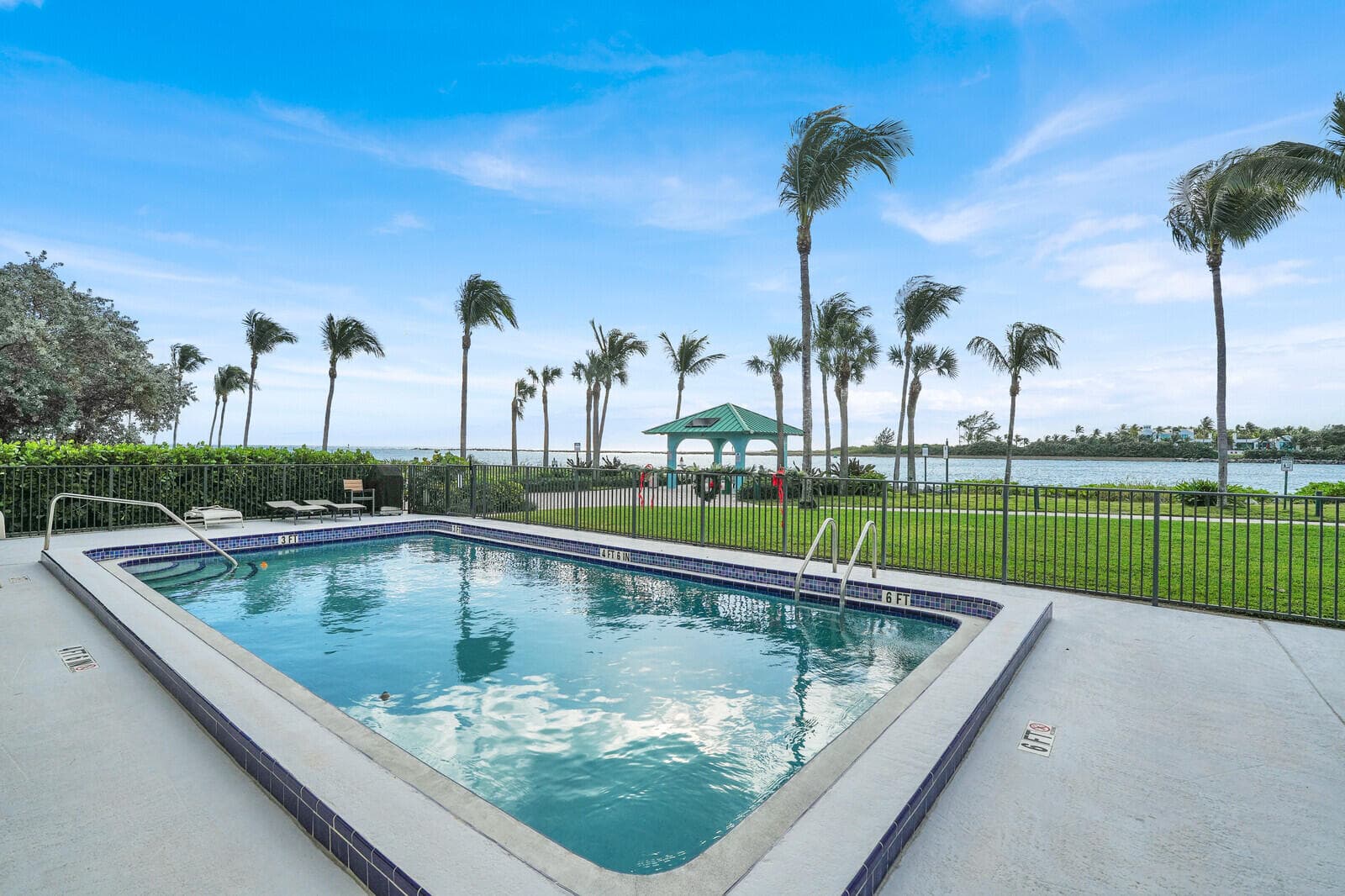 300 Inlet Way 2, Palm Beach Shores, FL 33404 — photo 18 of 25