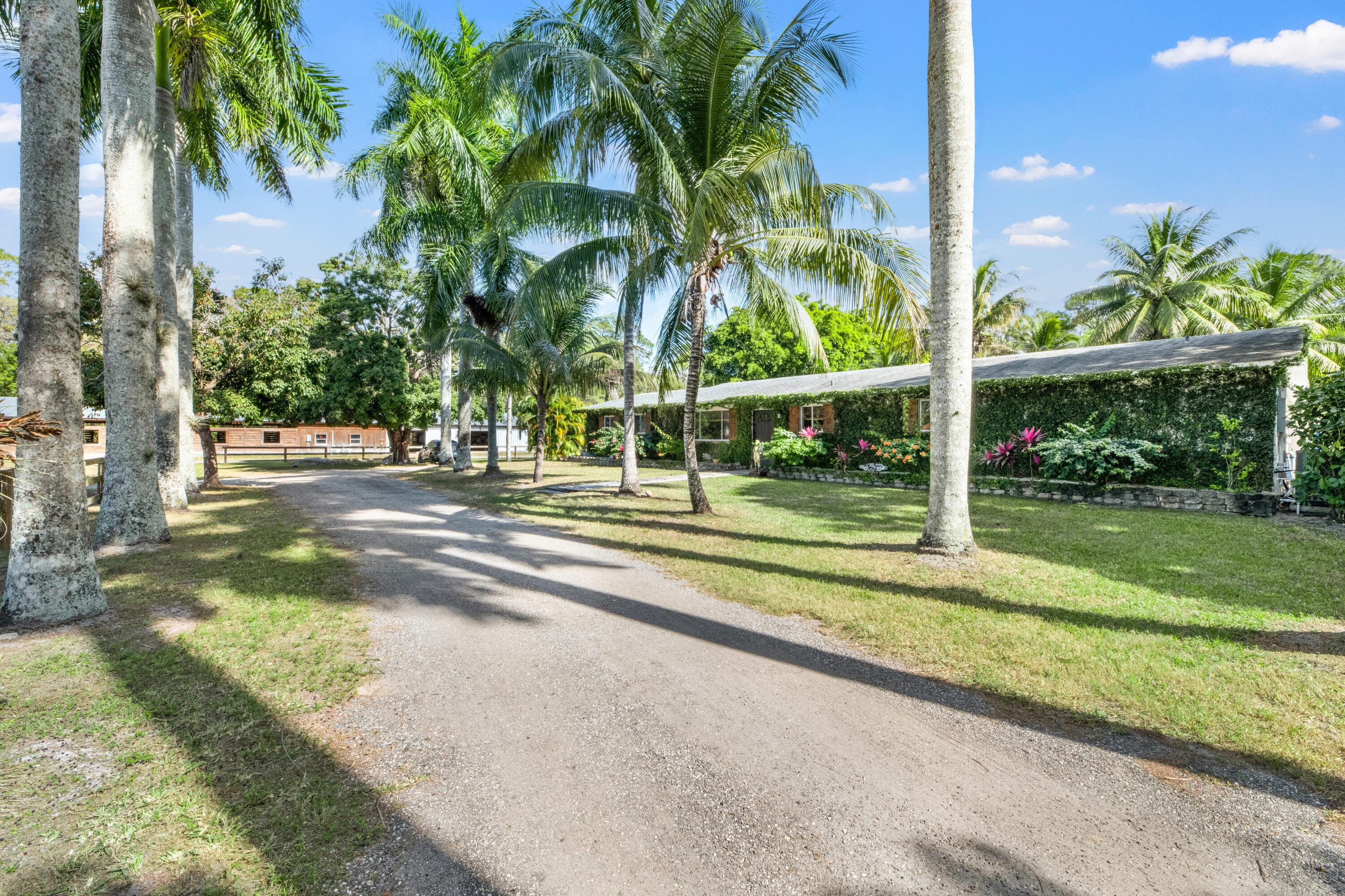 1068 D Road, Loxahatchee Groves, FL 33470 — photo 16 of 73