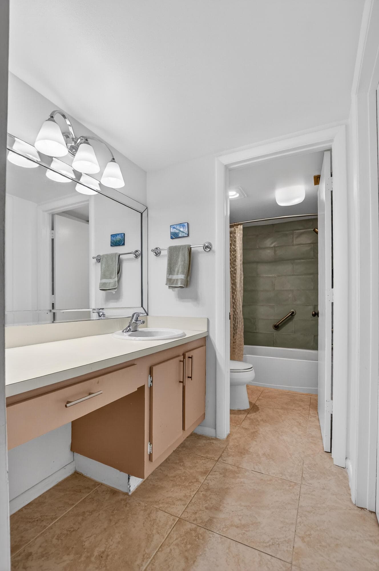 265 SE 10th Street 11c, Deerfield Beach, FL 33441 — photo 23 of 48