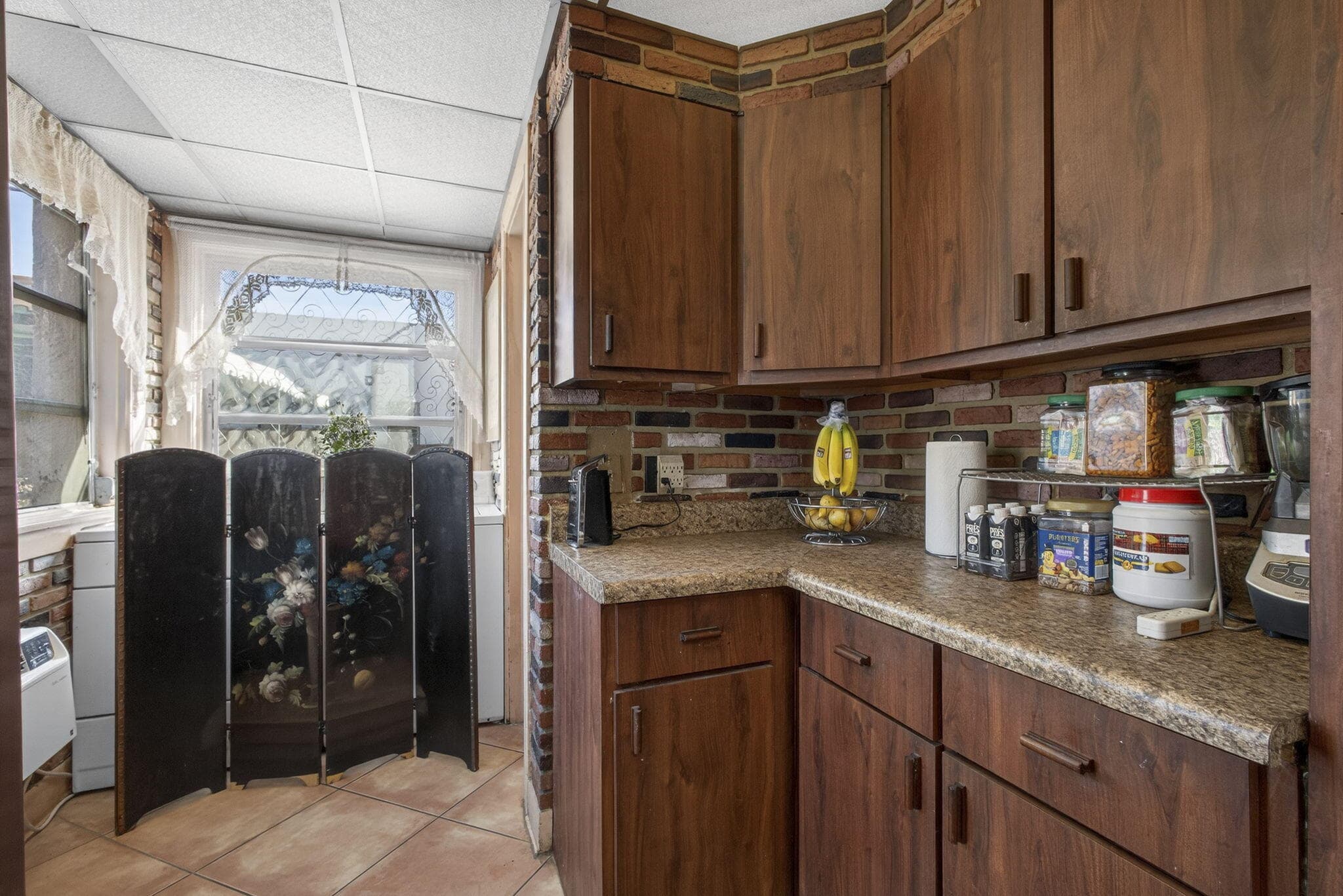 445 29th Street, West Palm Beach, FL 33407 — photo 17 of 61