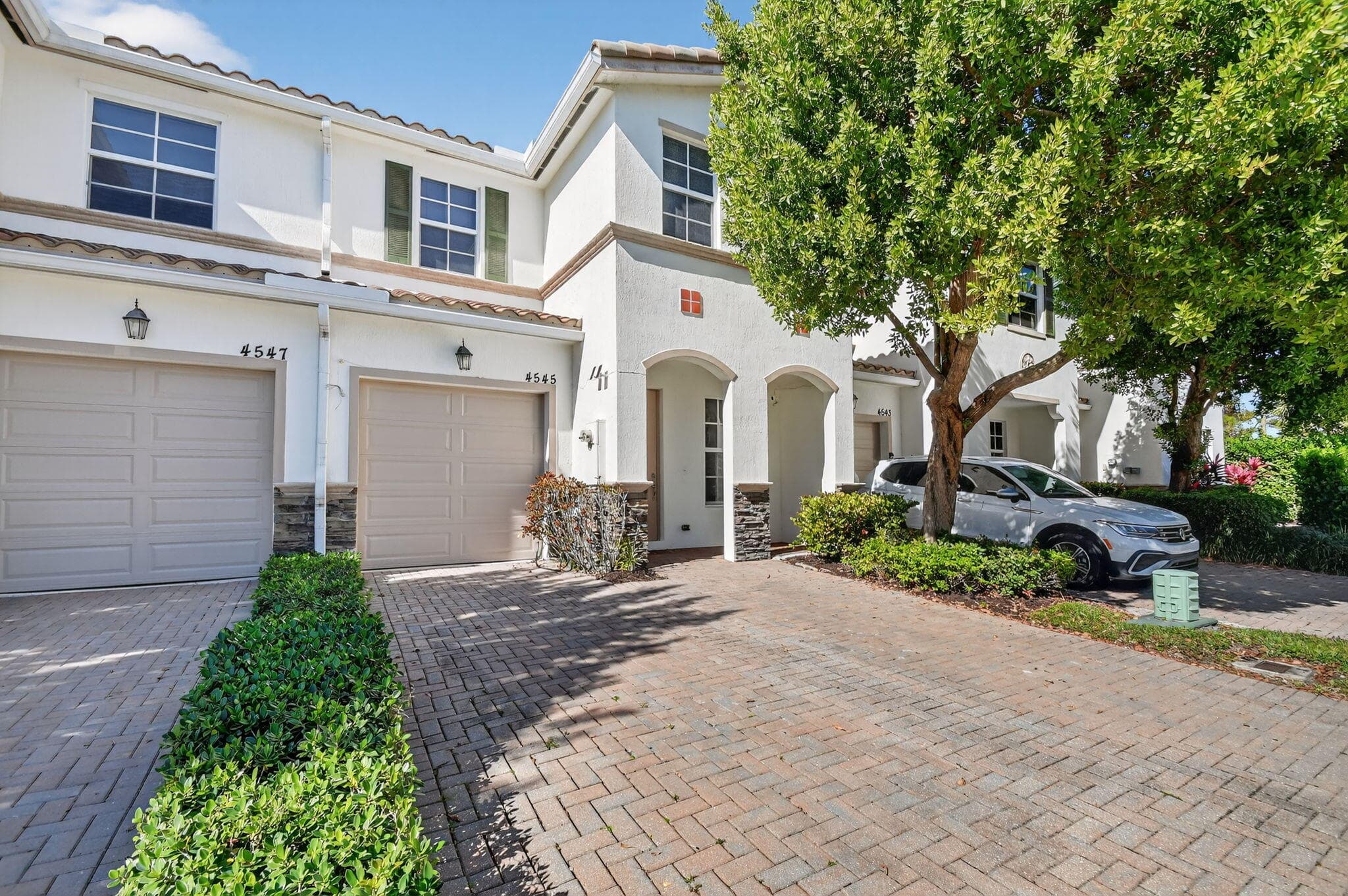 4545 Tara Cove Way, West Palm Beach, FL 33417 — photo 2 of 47