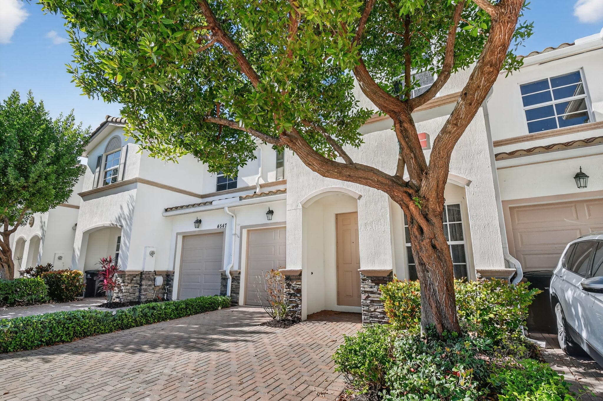 4545 Tara Cove Way, West Palm Beach, FL 33417 — photo 3 of 47
