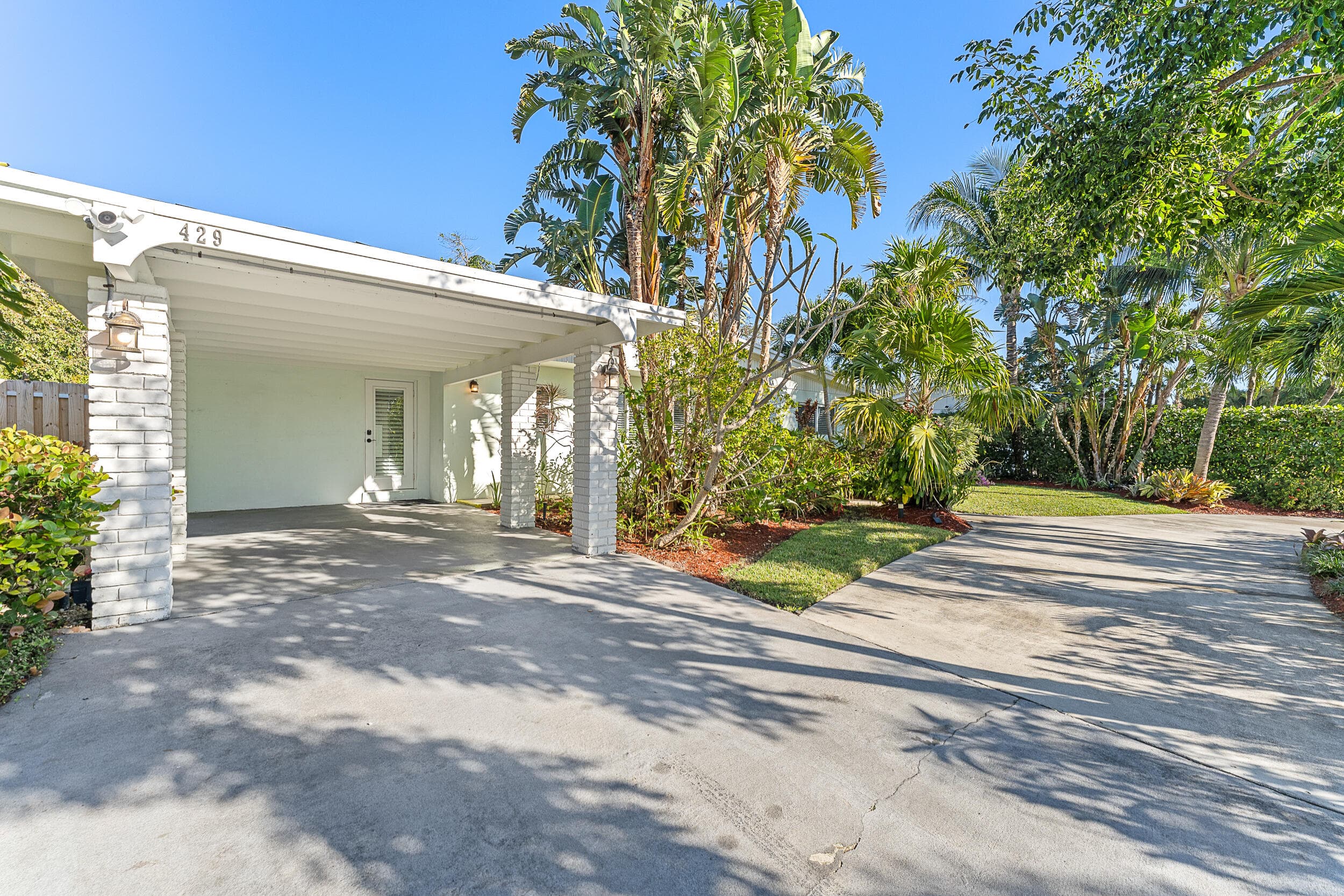 429 Inlet Road, North Palm Beach, FL 33408 — photo 31 of 38
