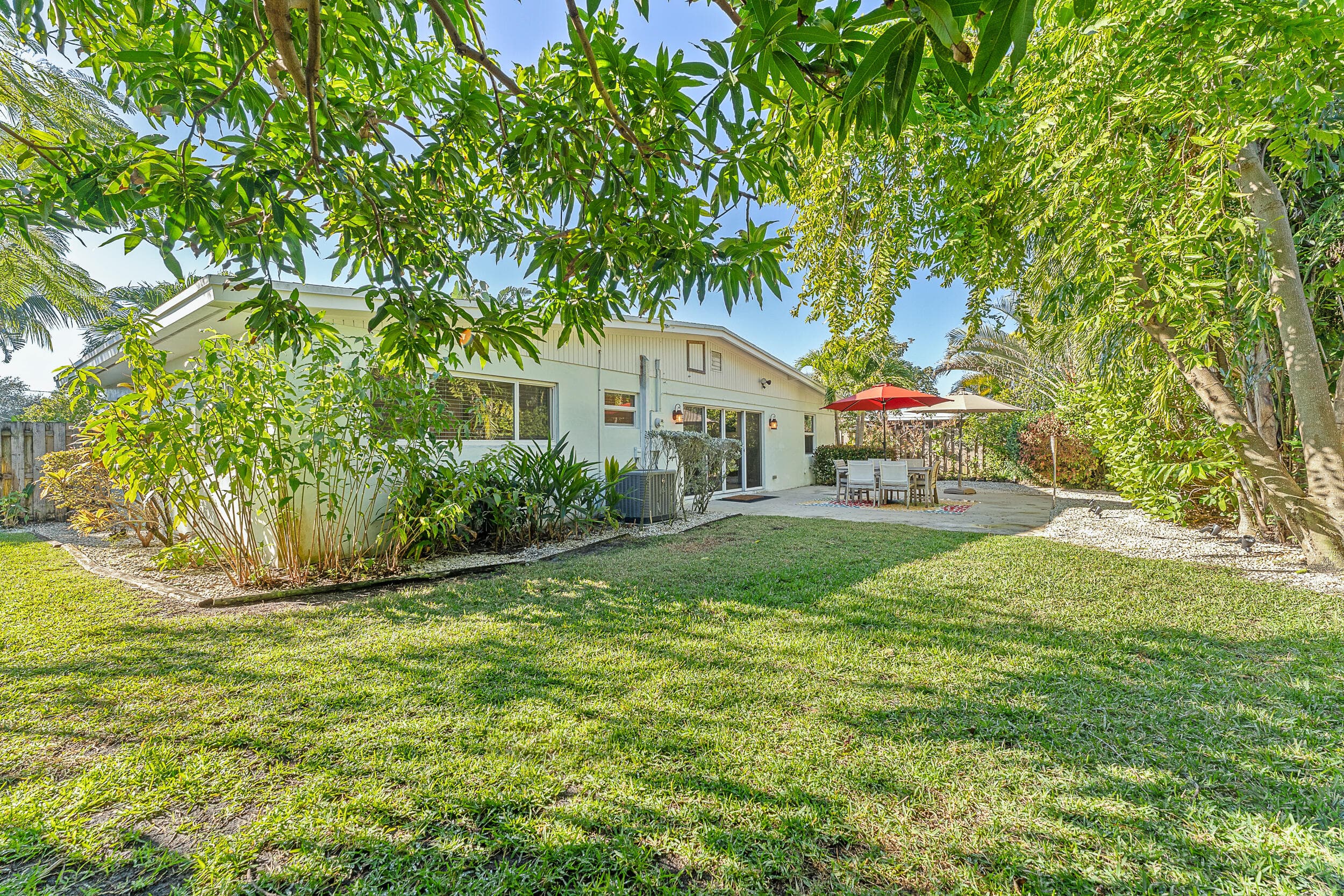 429 Inlet Road, North Palm Beach, FL 33408 — photo 26 of 38