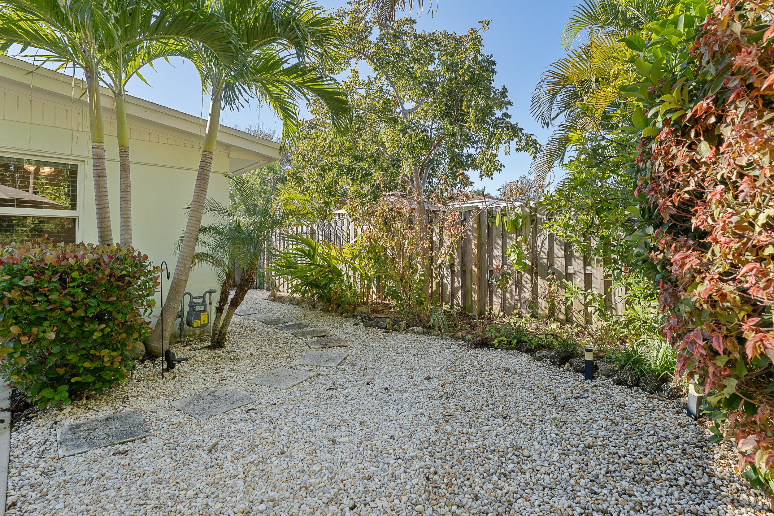 429 Inlet Road, North Palm Beach, FL 33408 — photo 25 of 38