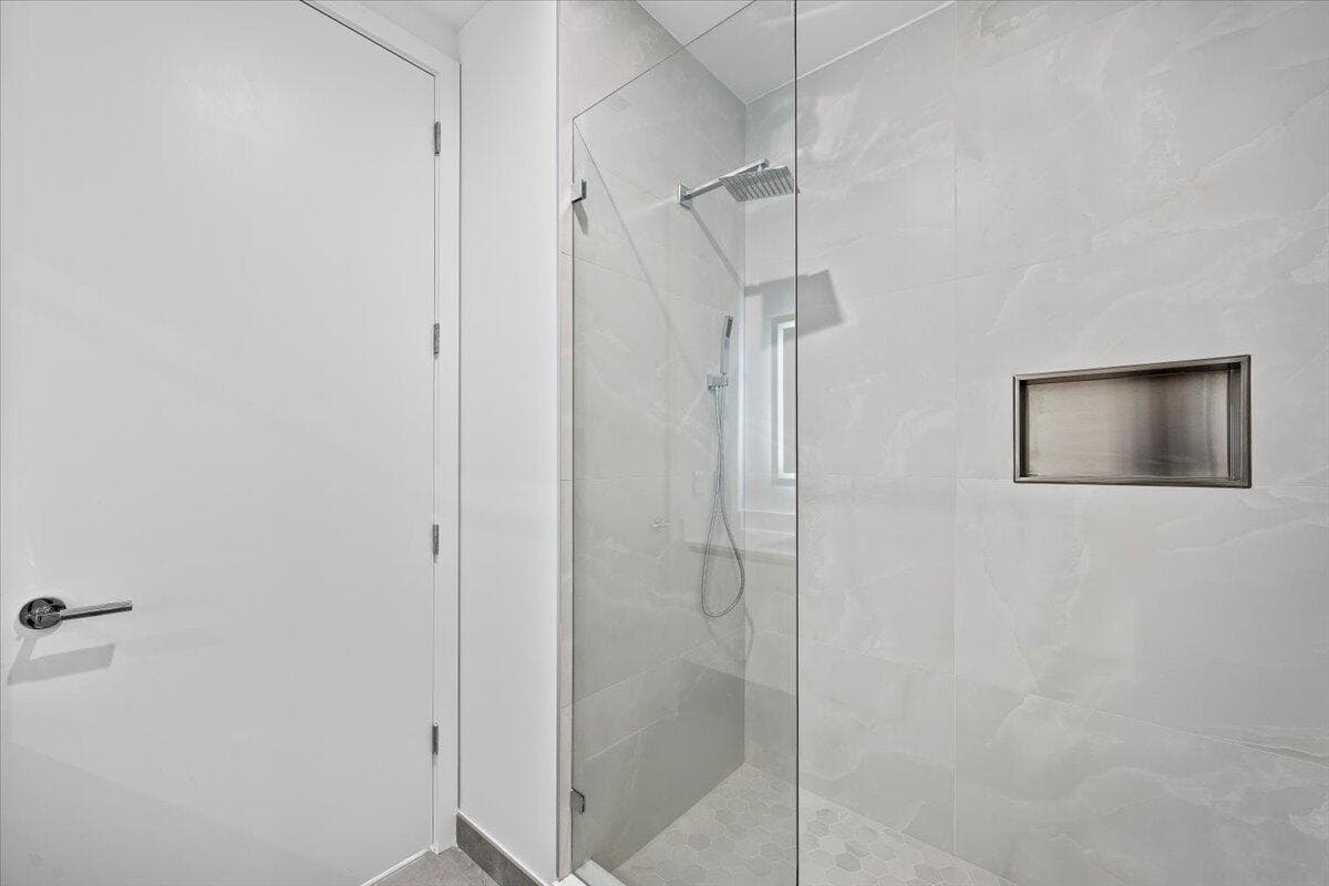 220 Lake Shore Drive 1706, Lake Park, FL 33403 — photo 19 of 25